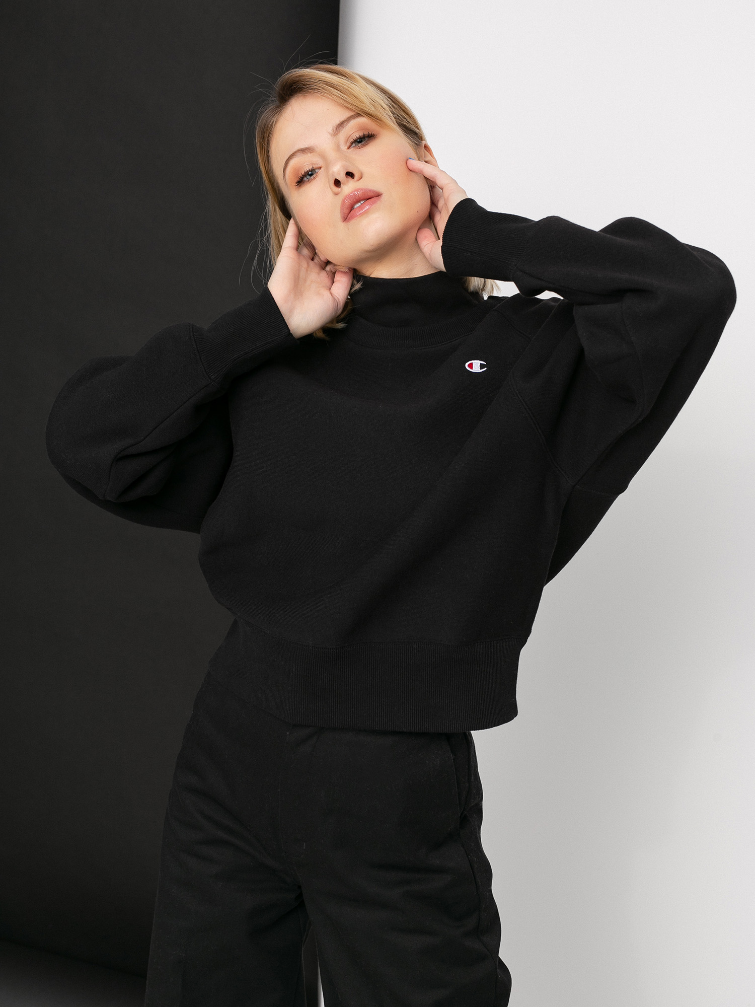 Bluza Champion Crewneck Sweatshirt 113352 Wmn (nbk)