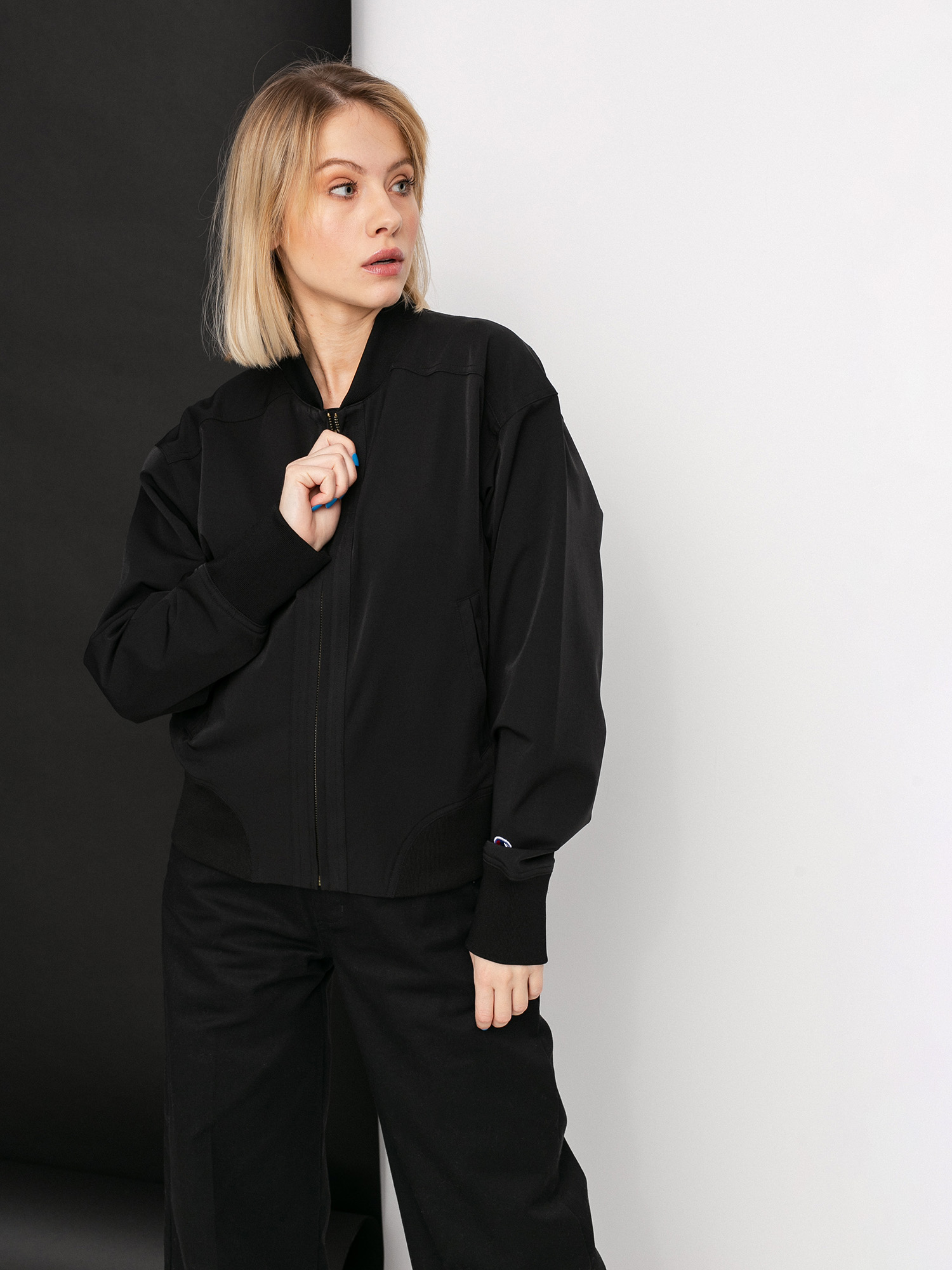 Kurtka Champion Jacket 113569 Wmn (nbk)