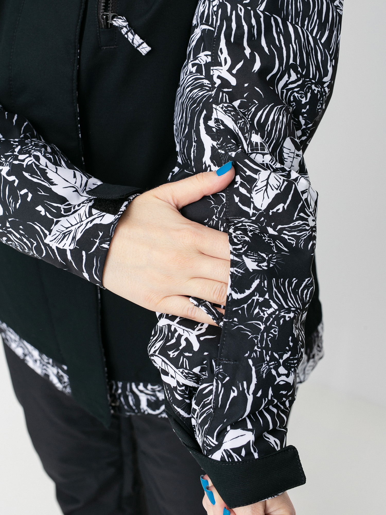 Damska Kurtka snowboardowa Roxy Jetty Block (true black tiger camo)