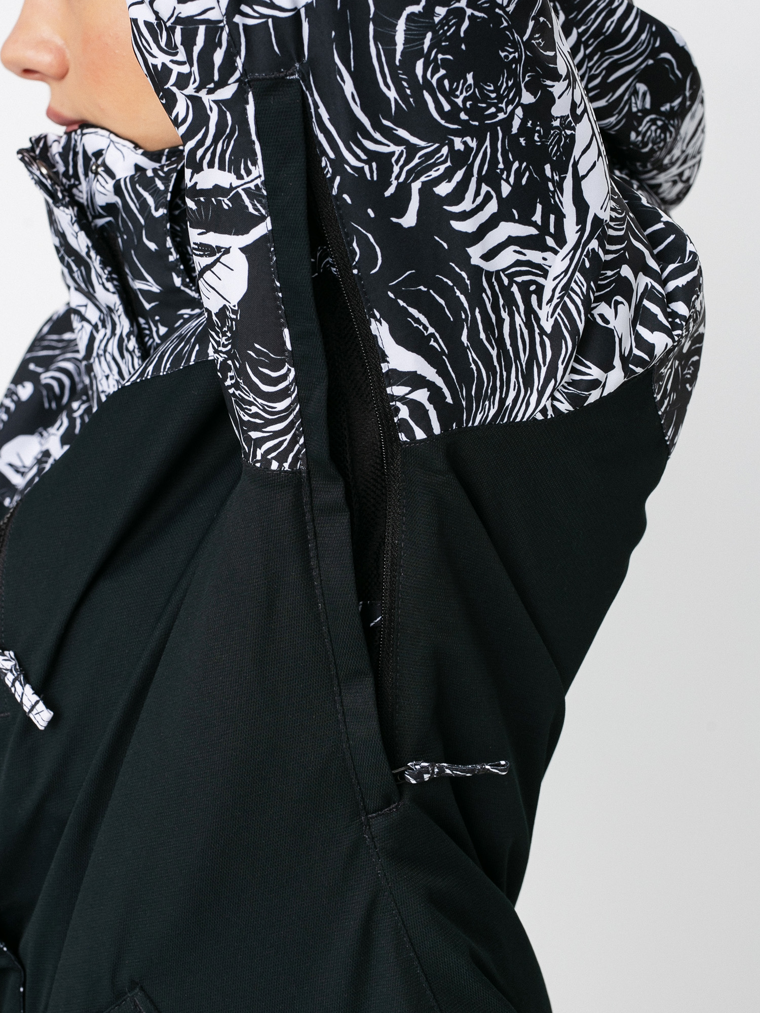 Damska Kurtka snowboardowa Roxy Jetty Block (true black tiger camo)