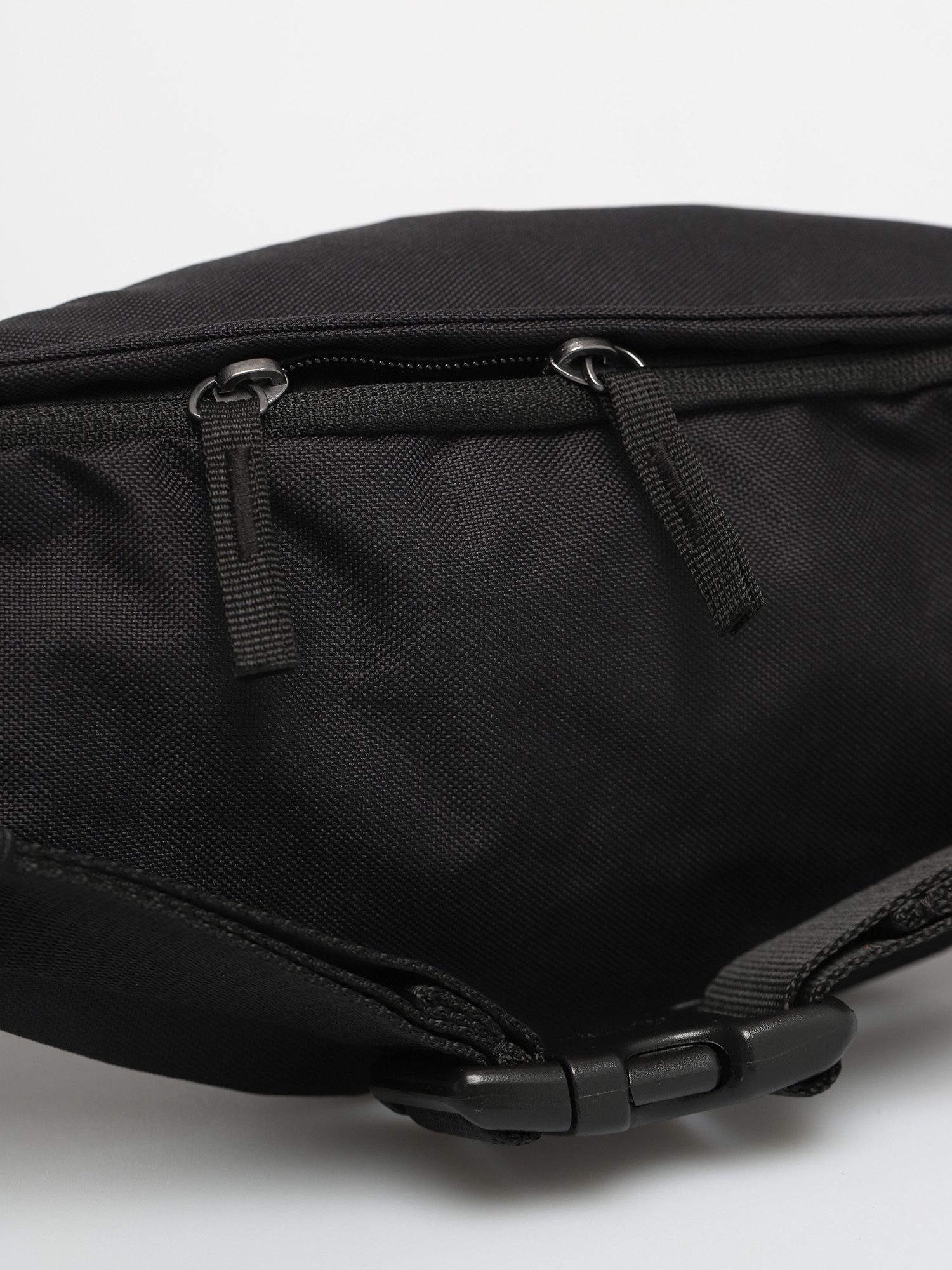 Nerka Nike Sportswear Heritage (black/black/white)