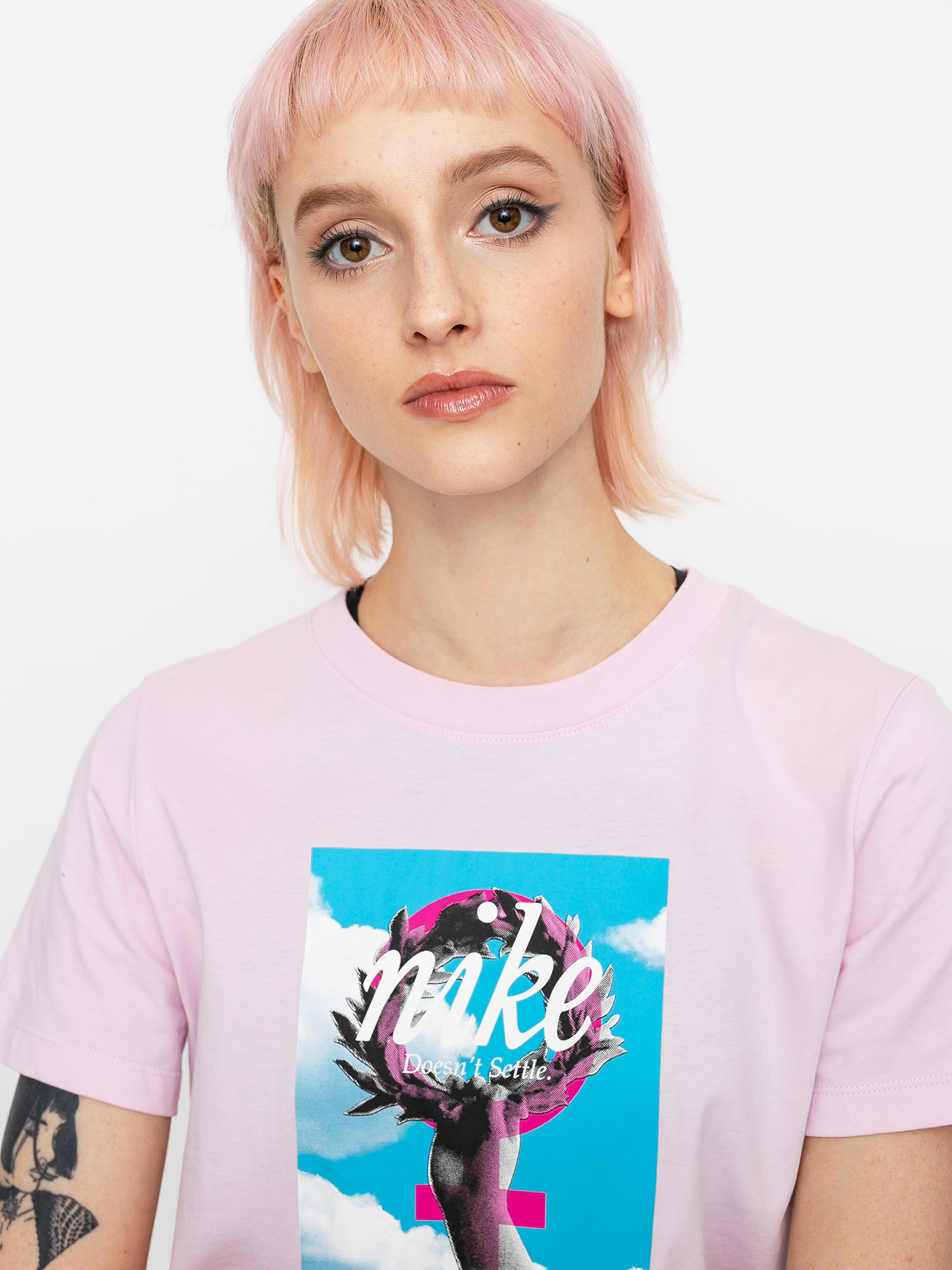 T-shirt Nike Sportswear Wmn (pink foam)