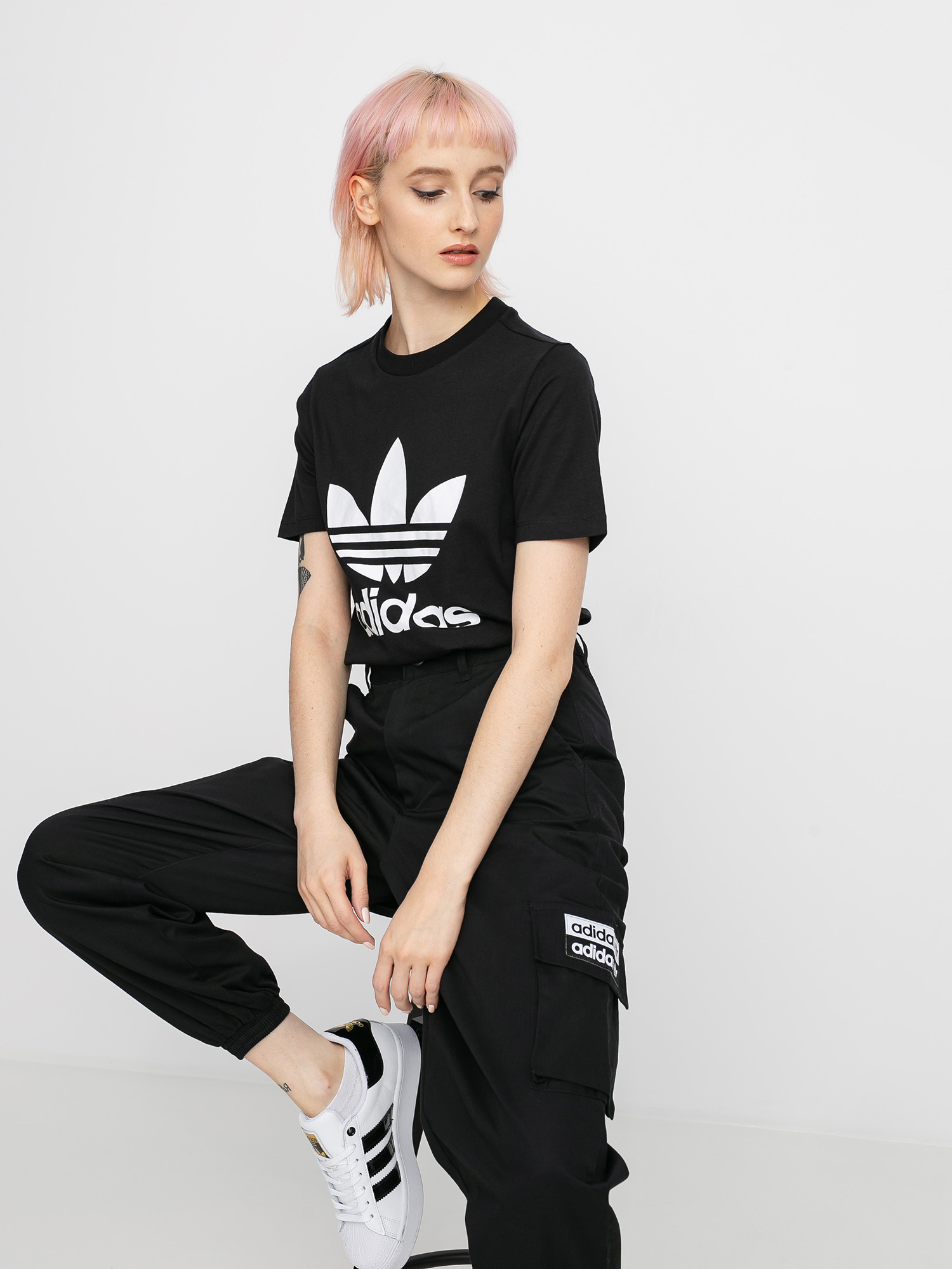 T-shirt adidas Originals Trefoil Wmn (black/white)