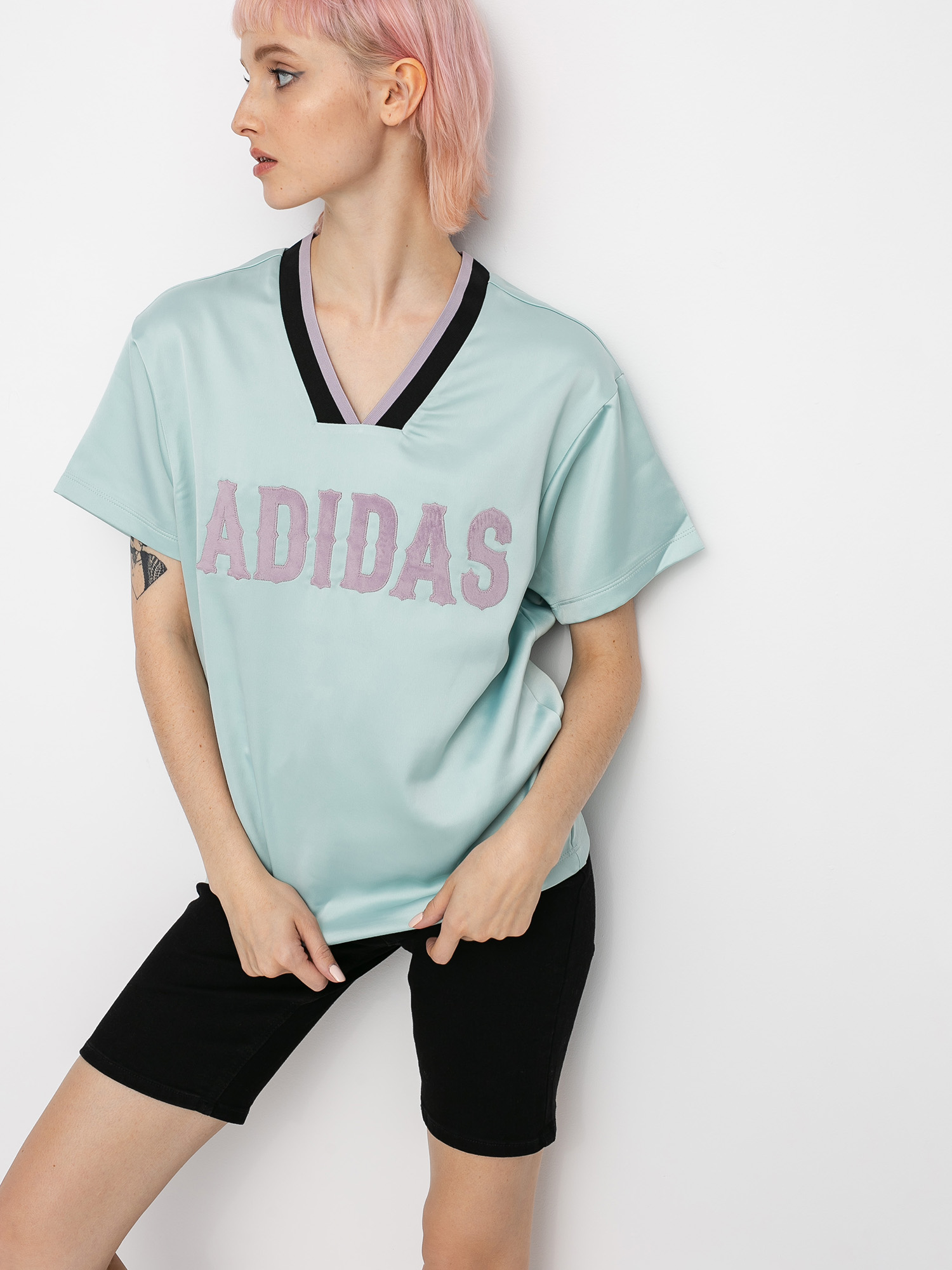 T-shirt adidas Originals Boyfriend Wmn (vapgrn)