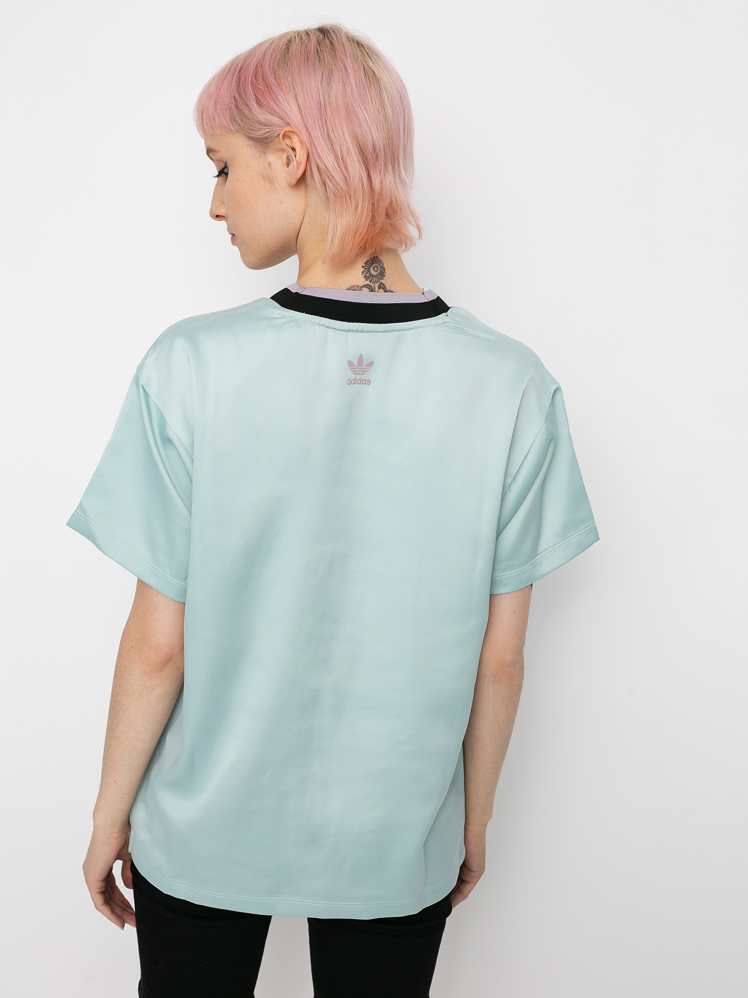 T-shirt adidas Originals Boyfriend Wmn (vapgrn)