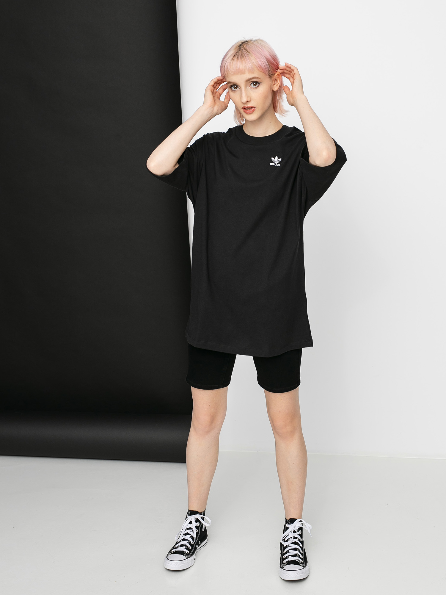 T-shirt adidas Originals Tee Wmn (black)