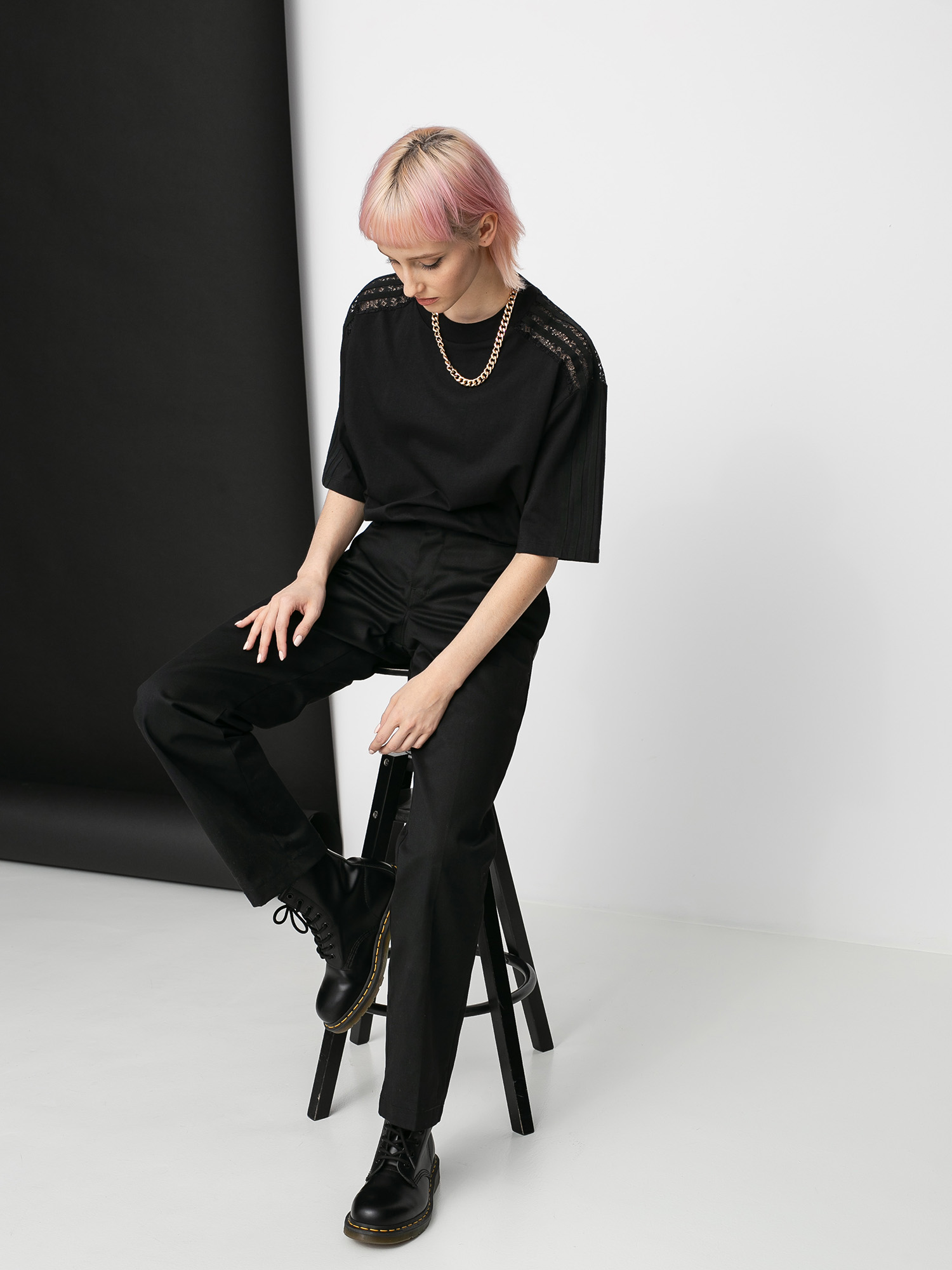 T-shirt adidas Originals Lace Back Wmn (black)