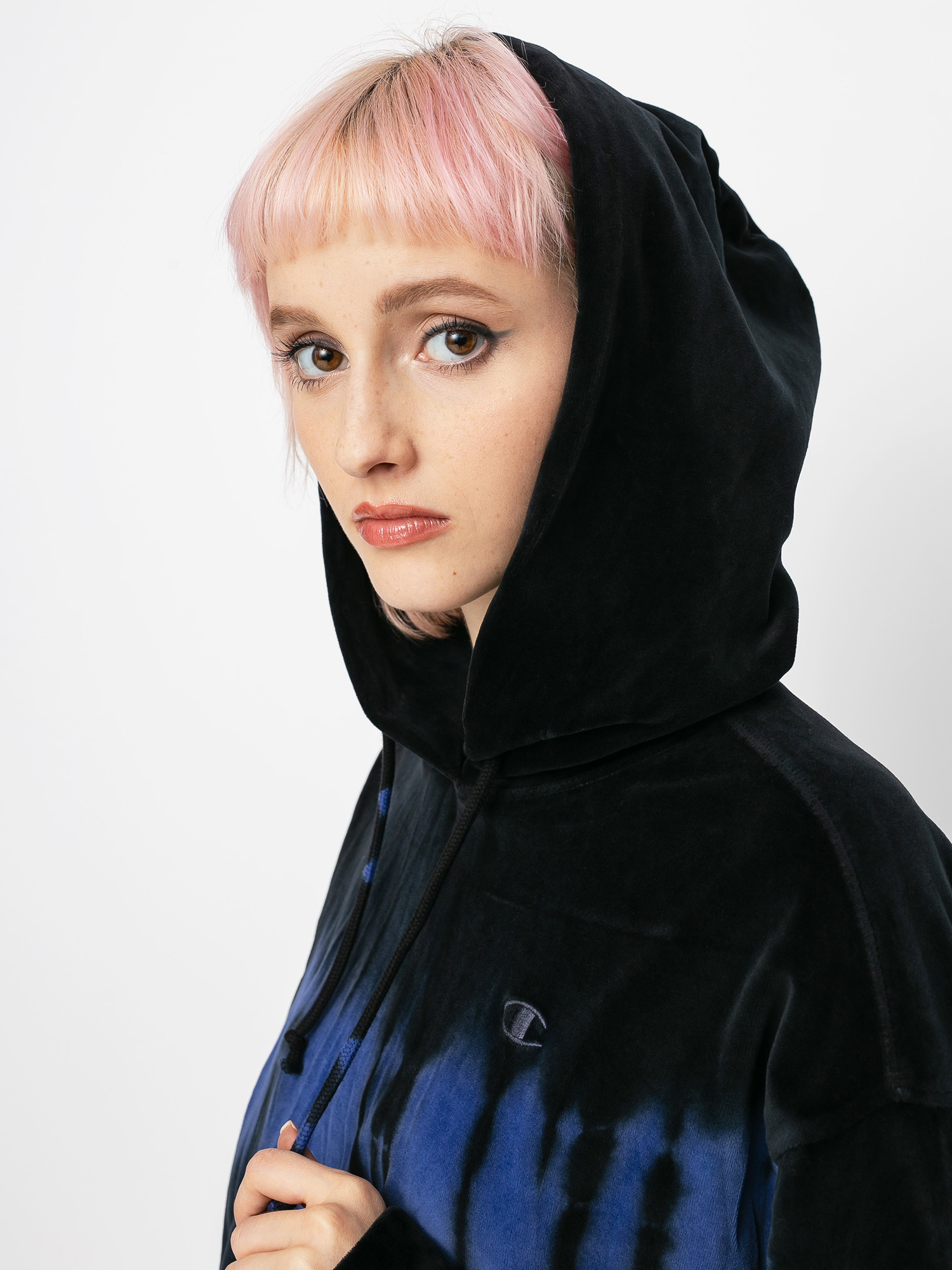 Bluza z kapturem Champion Sweatshirt HD 113632 Wmn (night/bkk)