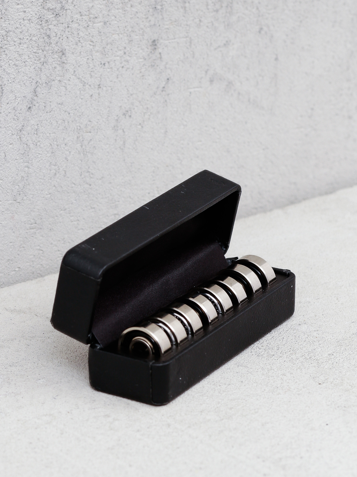 Łożyska Diamond Supply Co. Hella Fast Titan (titanium)