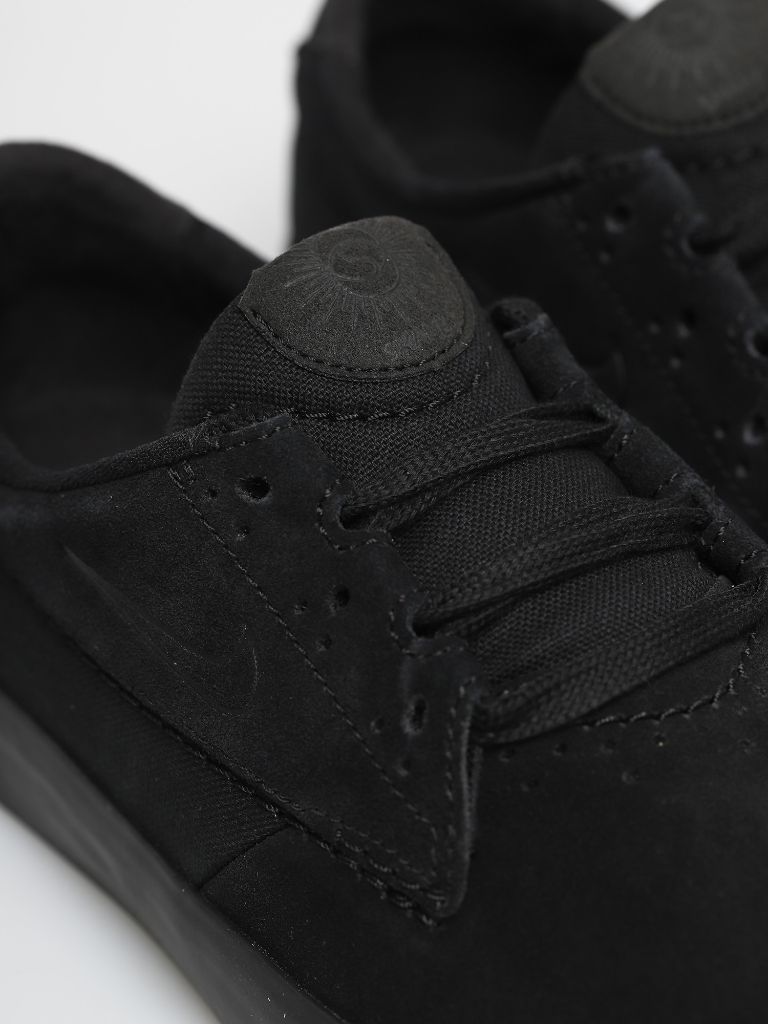 Buty Nike SB Shane (black/black black black)