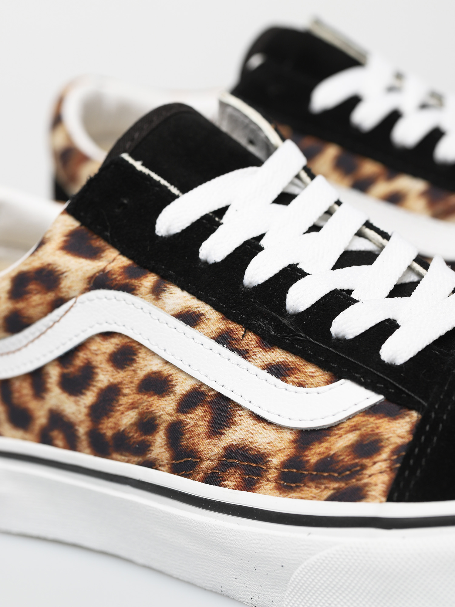 Buty Vans Old Skool Wmn (leopard/black/true white)
