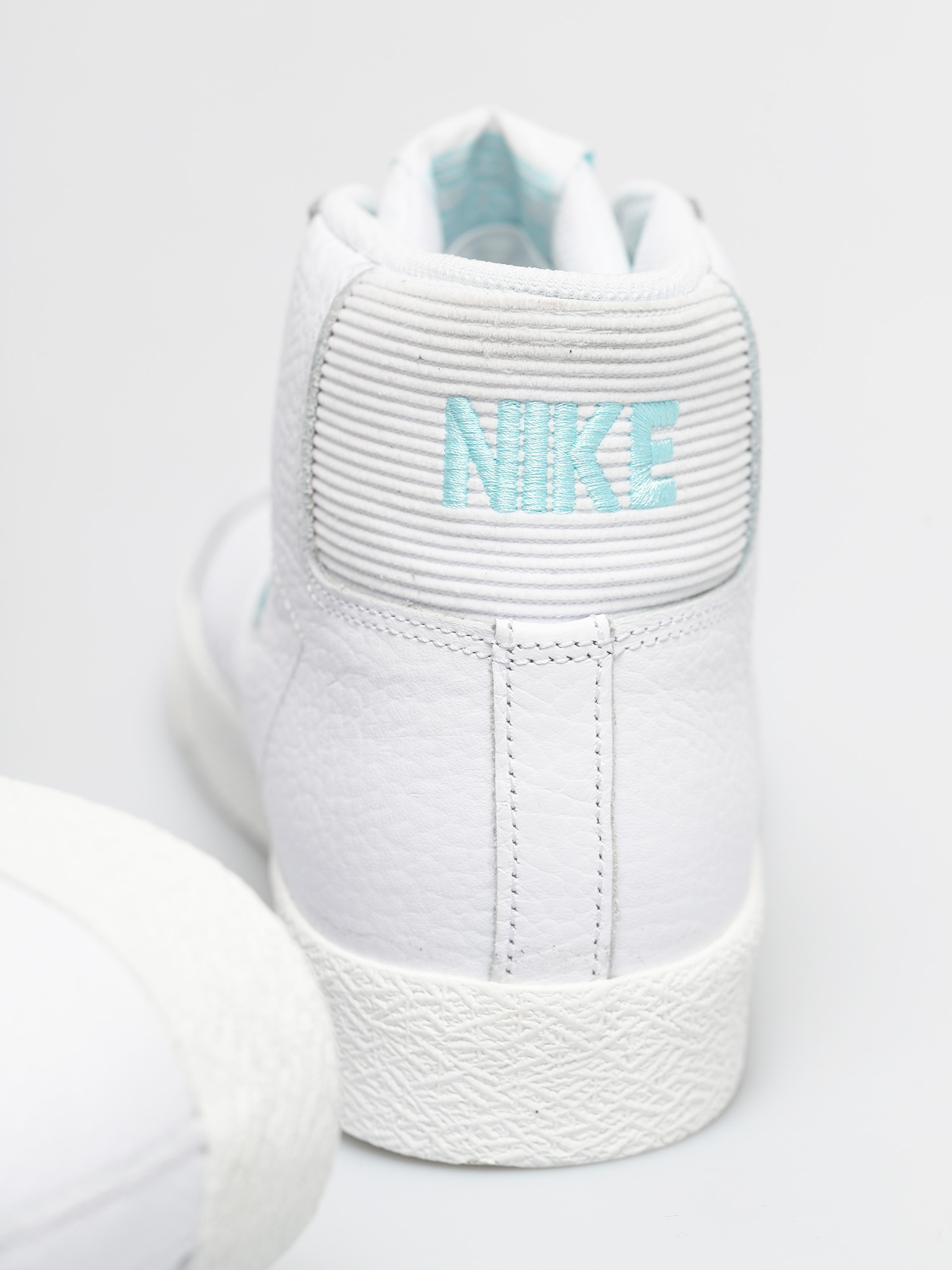 Buty Nike SB Zoom Blazer Mid Premium (white/glacier ice white summit white)