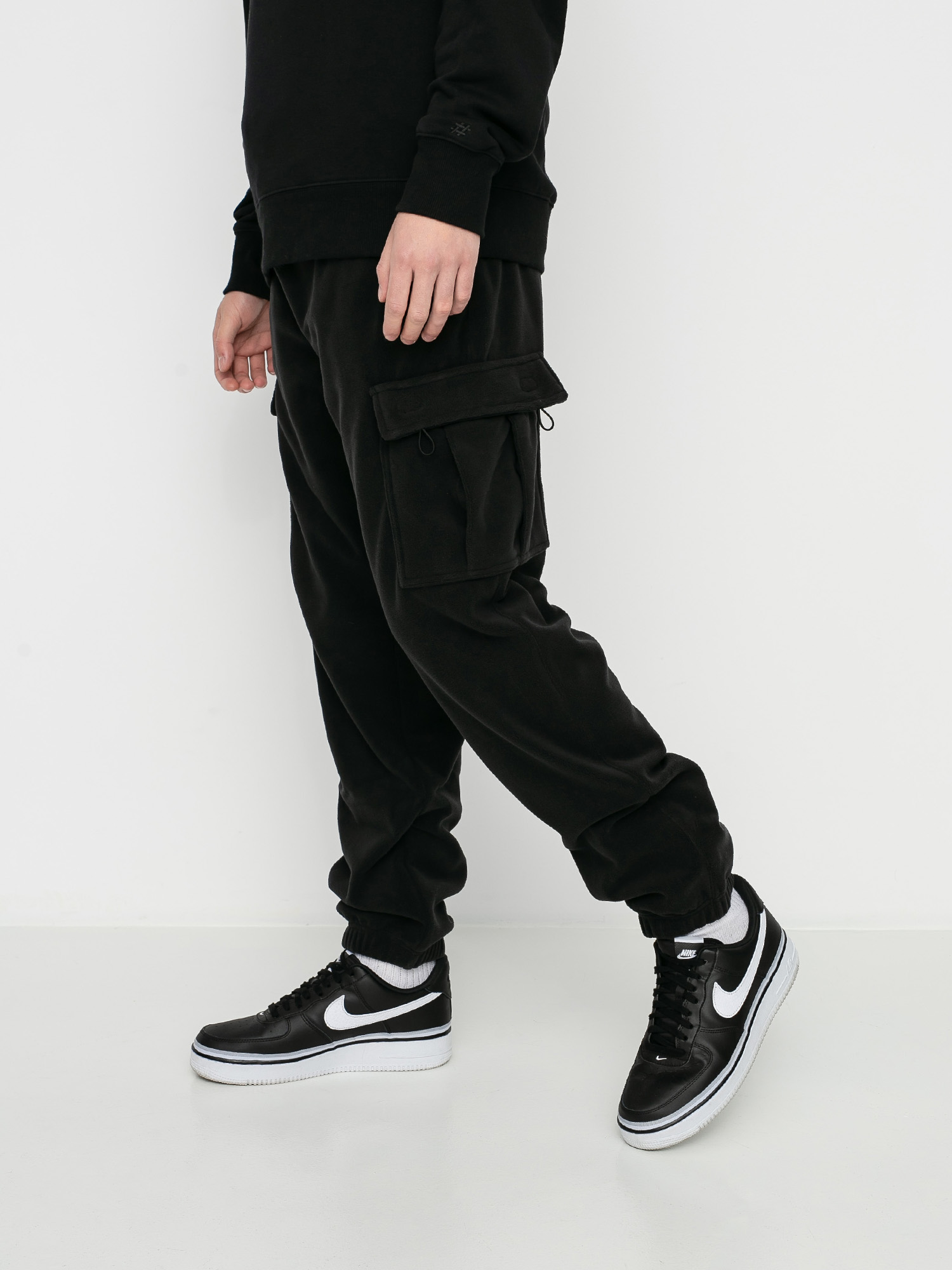 Spodnie Nike SB Novelty Cargo (black/black/black)