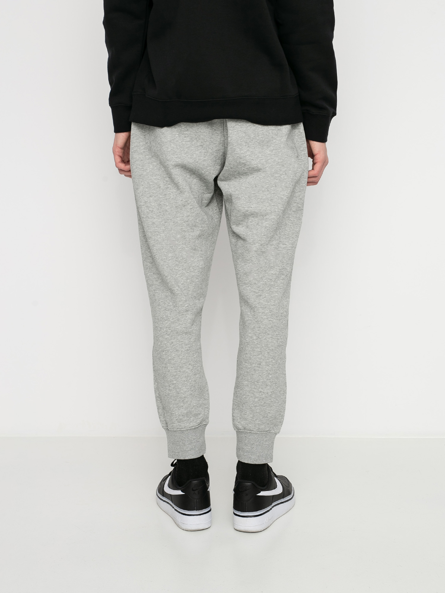 Spodnie Nike Club Jggr Ft (dk grey heather/matte silver/white)