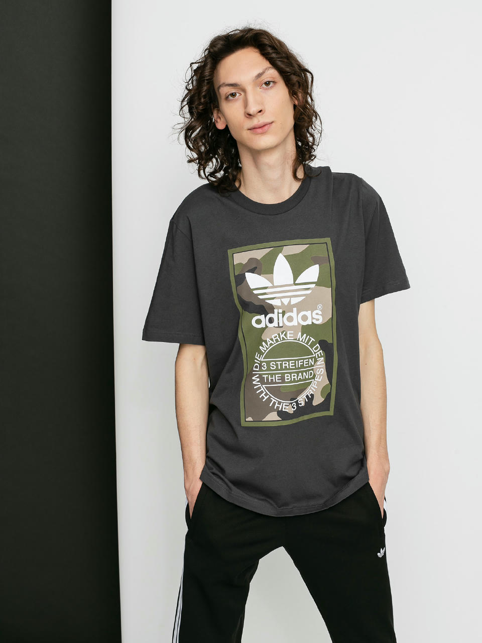 T-shirt adidas Originals Camo (utiblk)