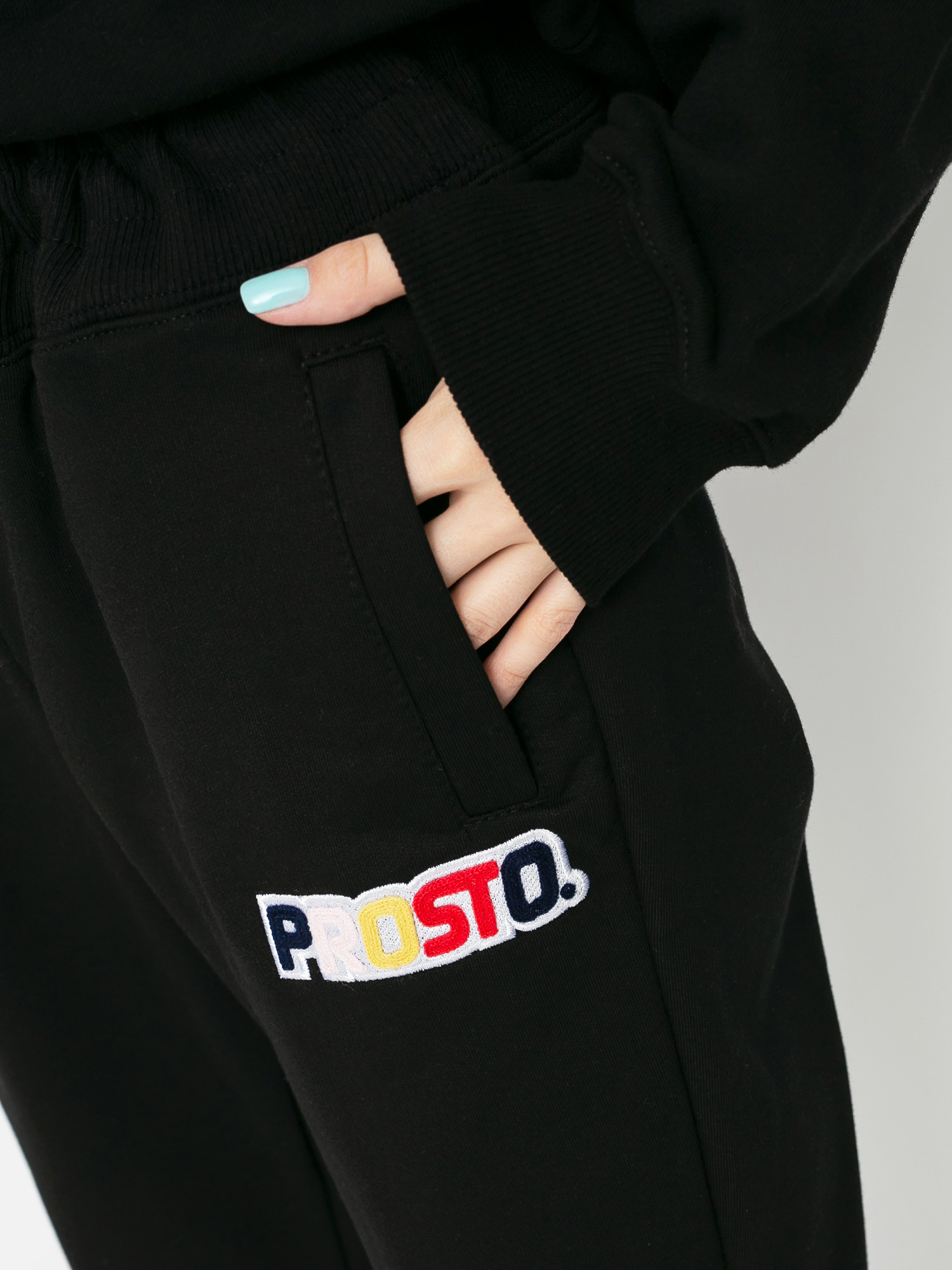 Spodnie Prosto Colorie Wmn (black)