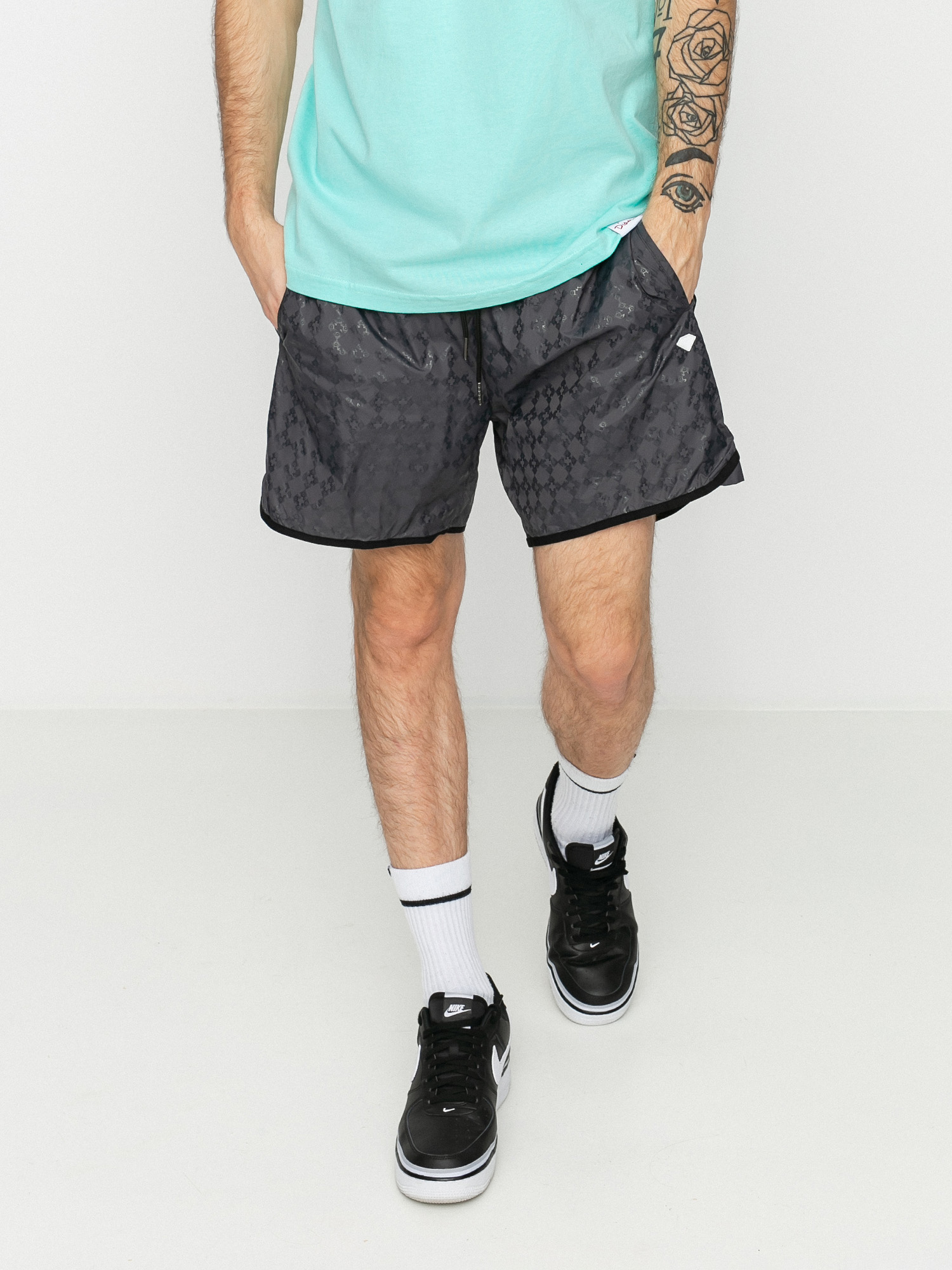 Szorty Diamond Supply Co. Checkered Cross (black)