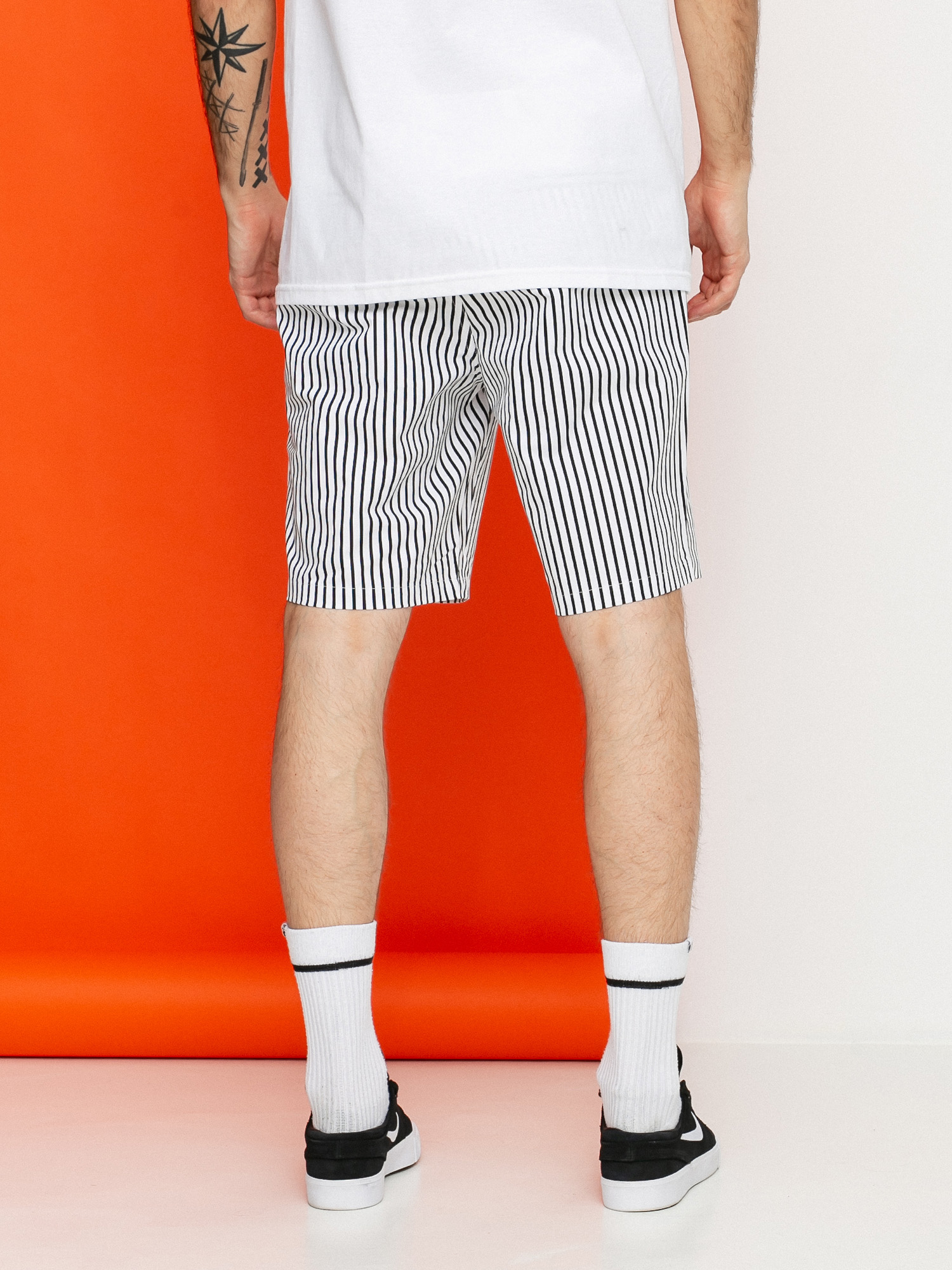 Szorty Diamond Supply Co. Crosby Twill (white/black)