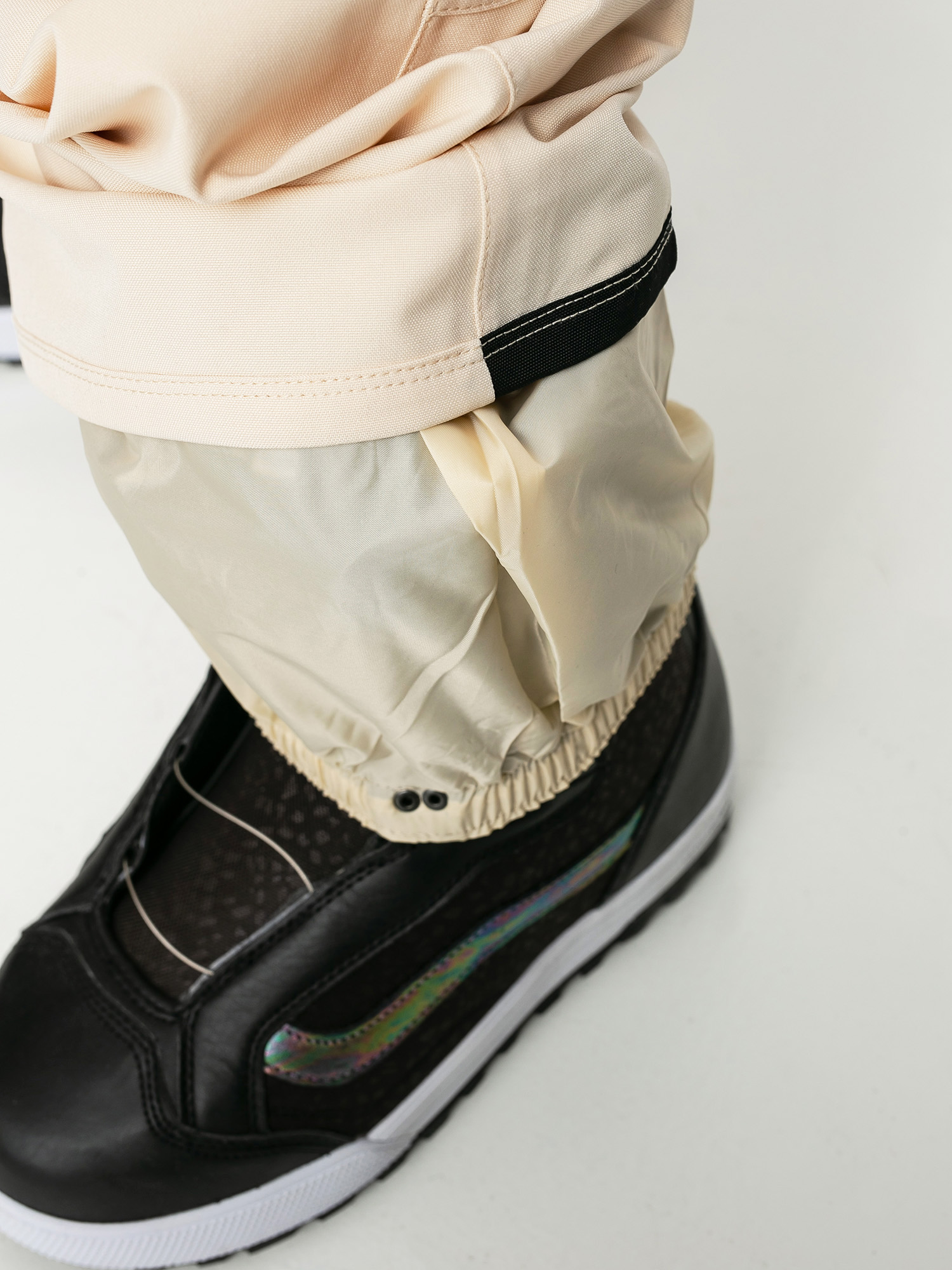 Damskie Spodnie snowboardowe Burton Vida (creme brulee)