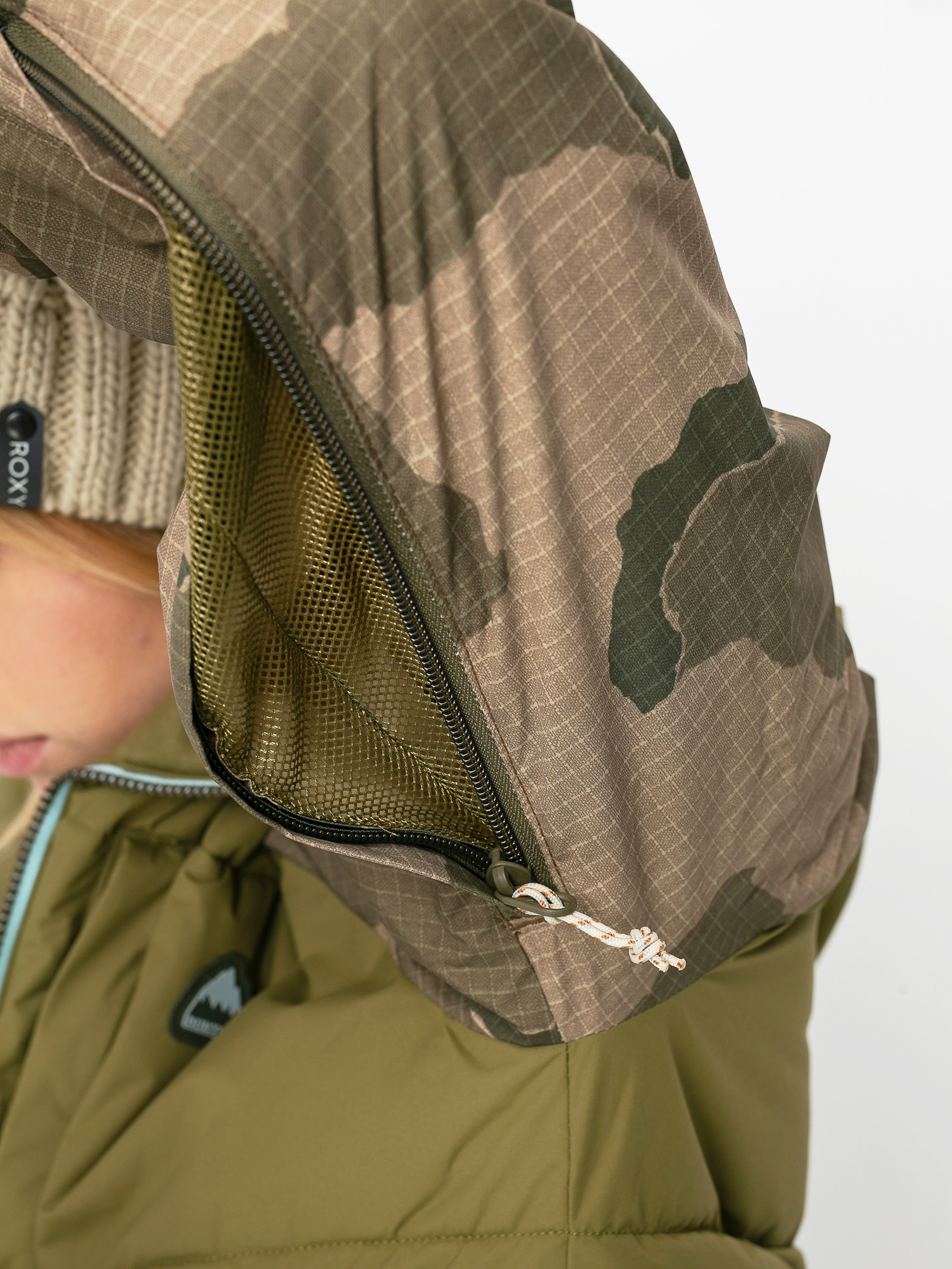 Damska Kurtka snowboardowa Burton Keelan (martini olive/barren camo/ether blue)