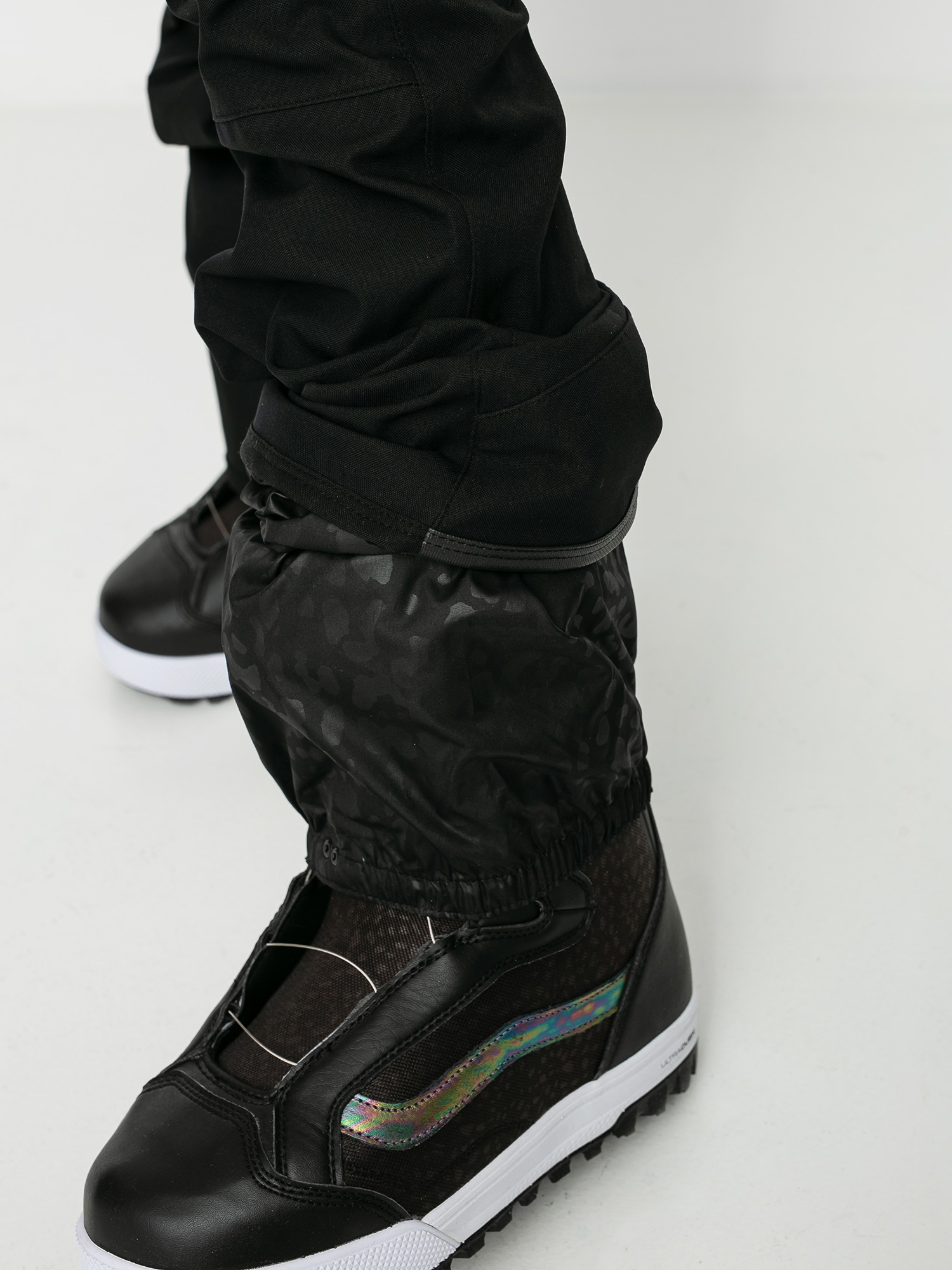 Damskie Spodnie snowboardowe Volcom Swift Bib Overall (black)