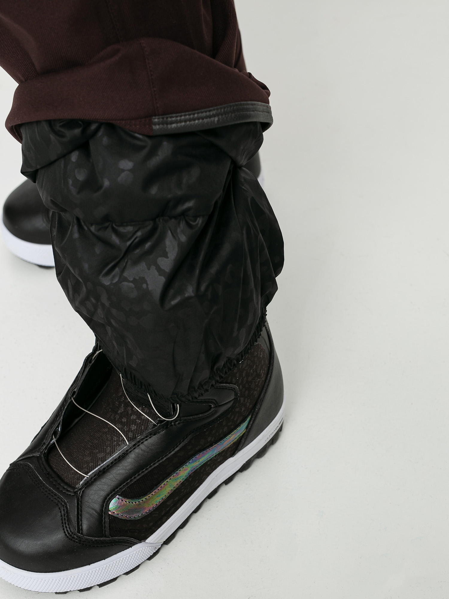 Damskie Spodnie snowboardowe Volcom Grail 3D Stretch (black red)