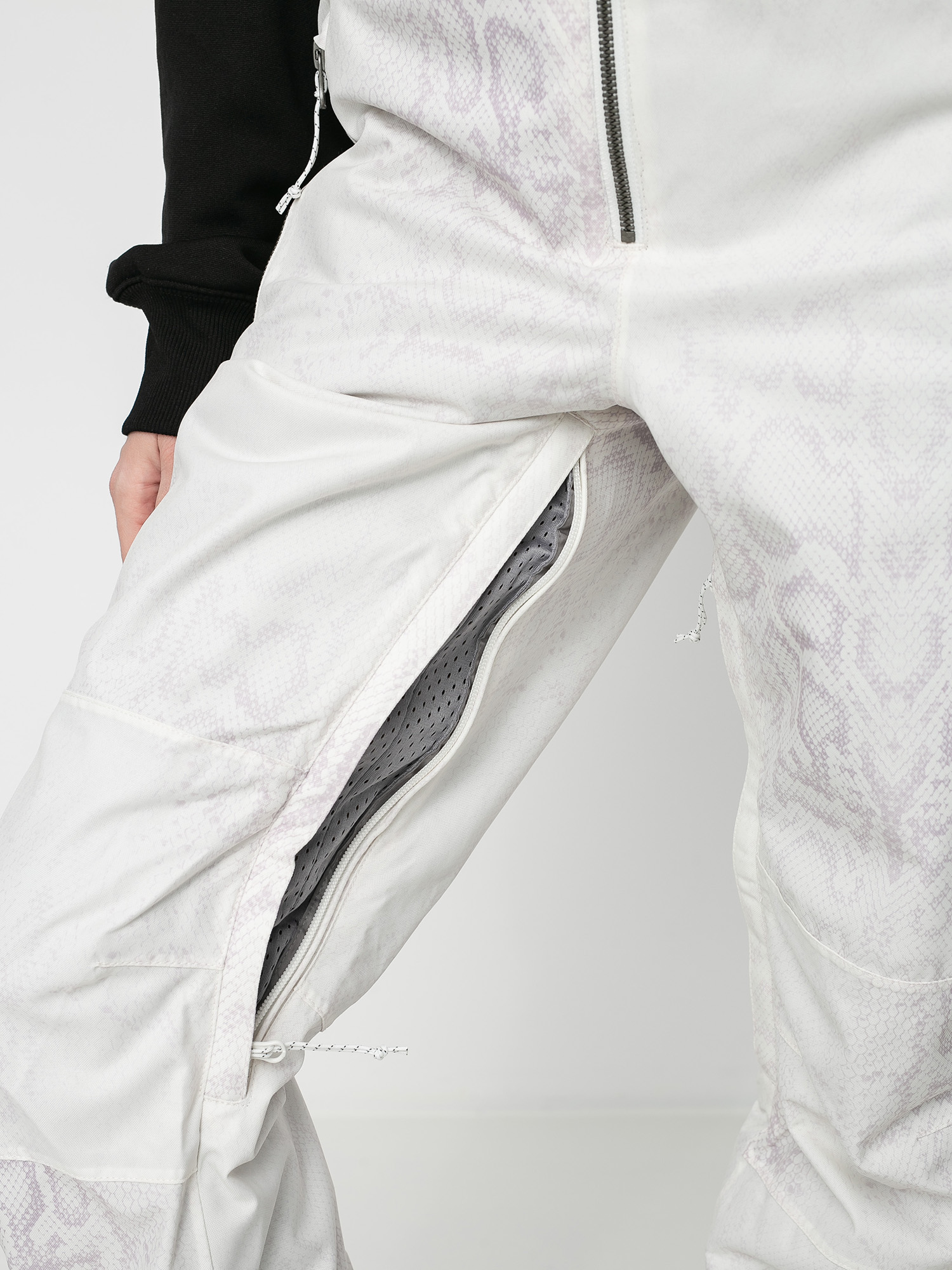 Damskie Spodnie snowboardowe Volcom Swift Bib Overall (bone snake)