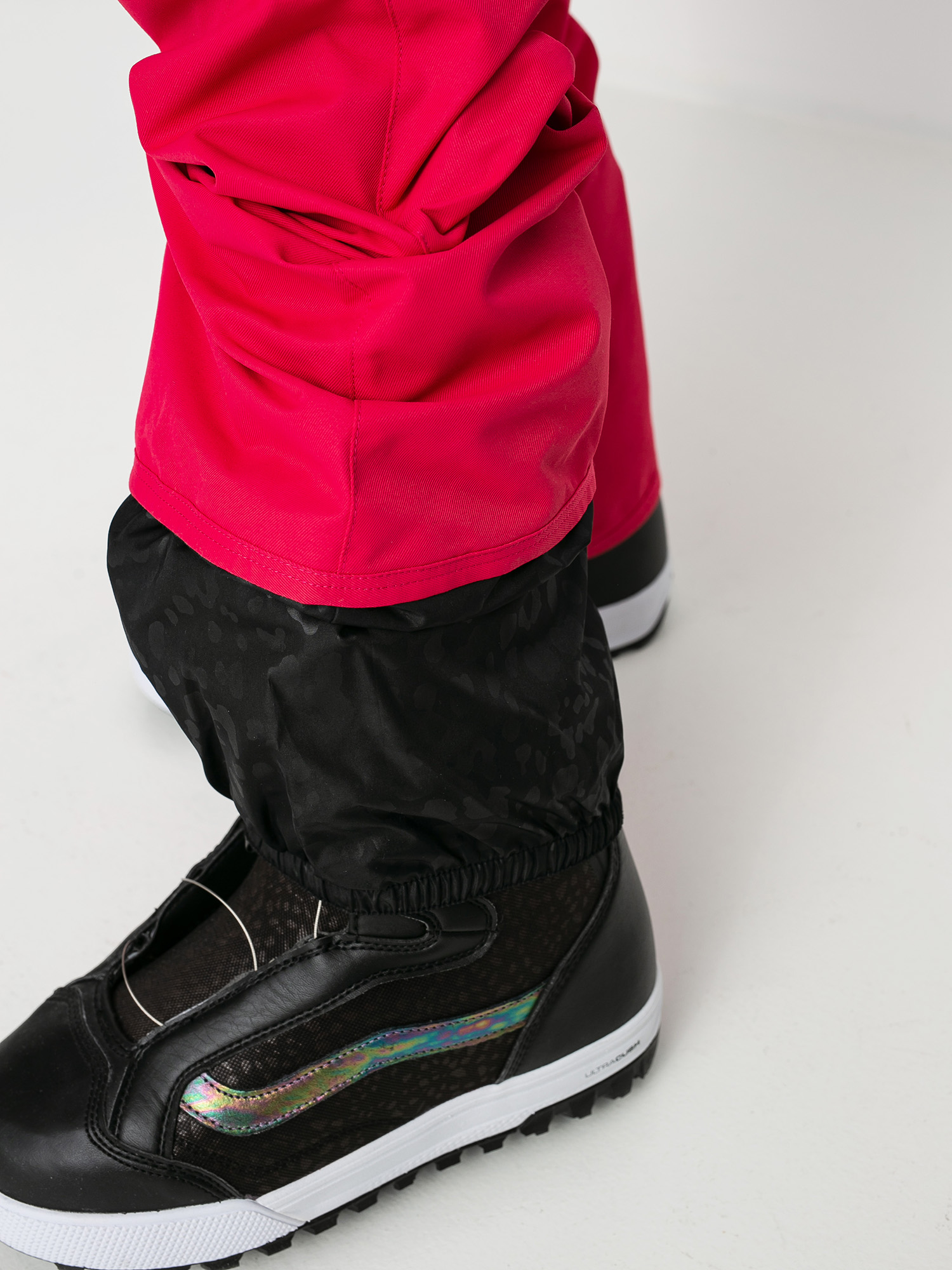 Damskie Spodnie snowboardowe Volcom Hallen (magenta)