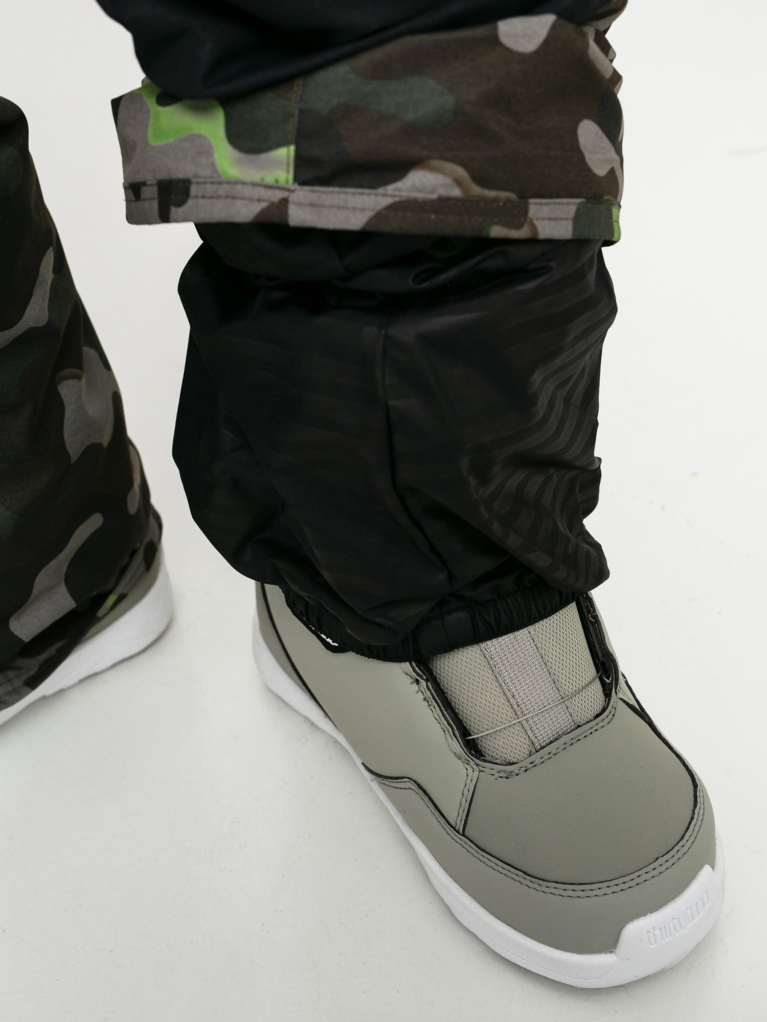 Spodnie snowboardowe Volcom Barkley Bib Overall (army)