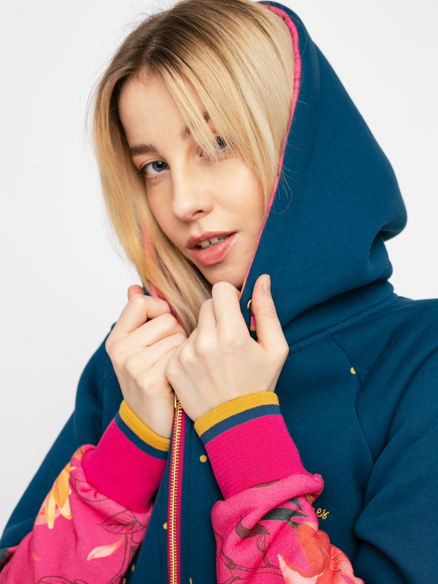 Bluza z kapturem Femi Stories Mago ZHD Wmn (mgtf)