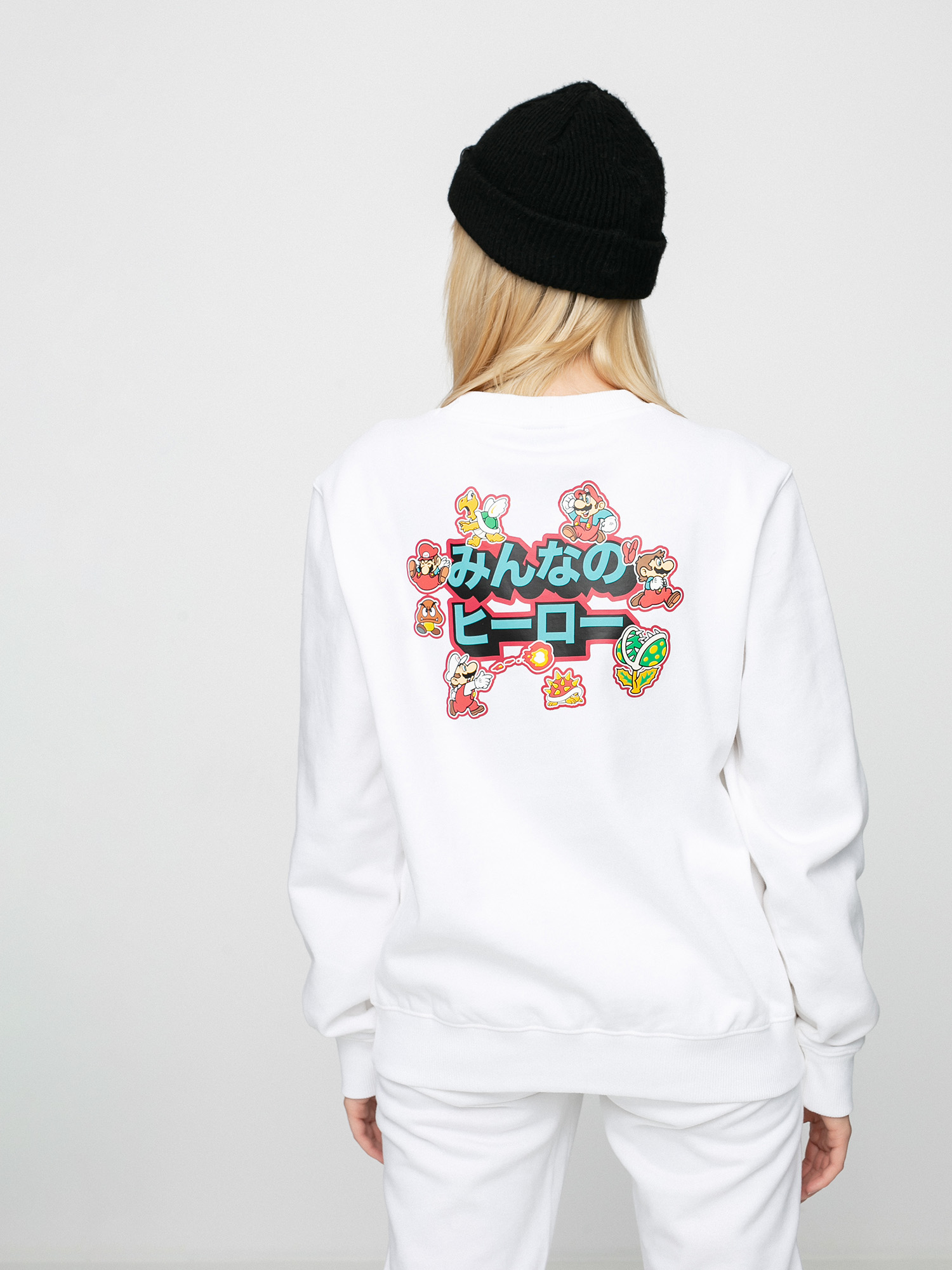 Bluza Champion X Nintendo Sweatshirt Wmn (wht)