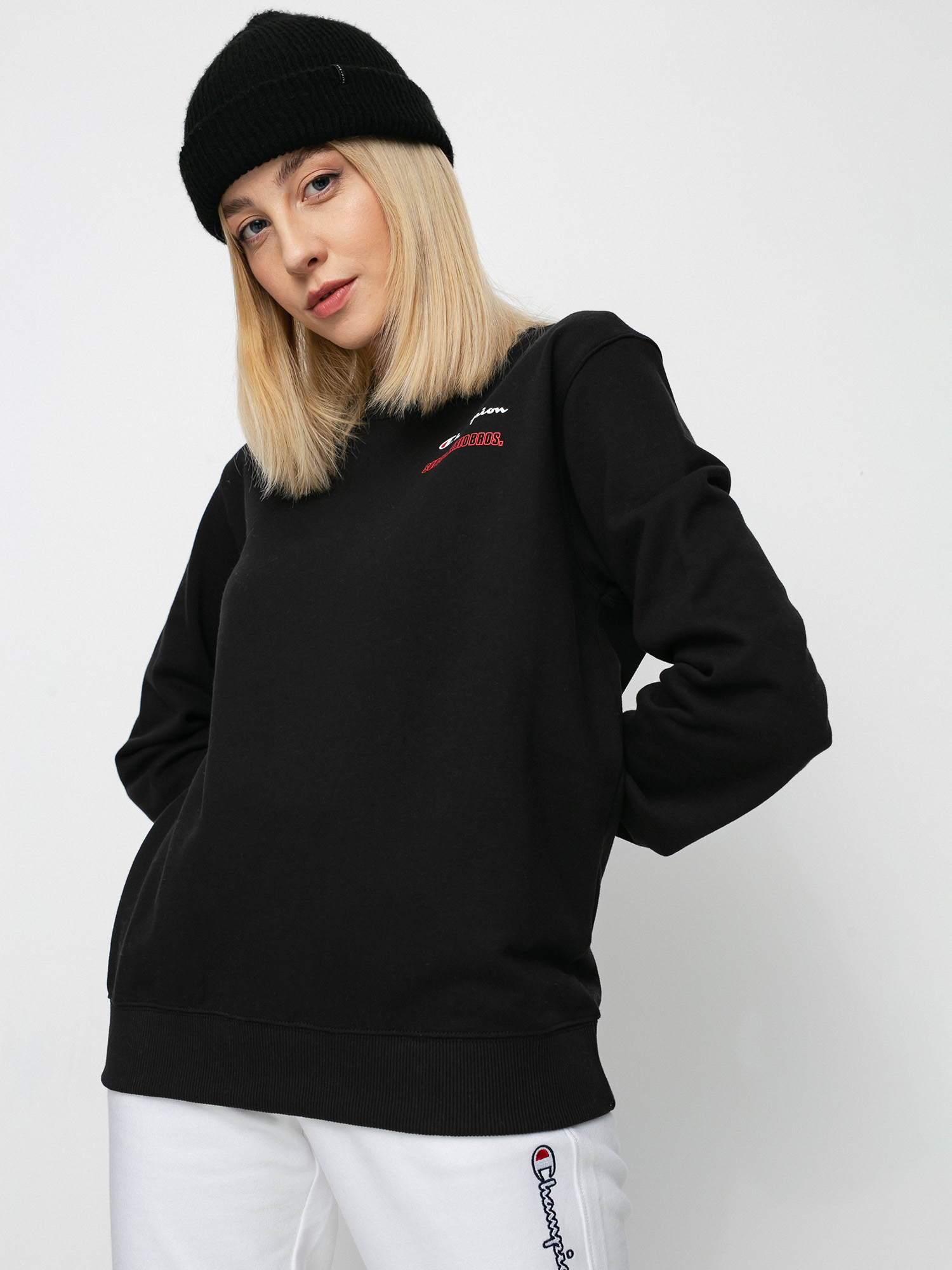 Bluza Champion X Nintendo Sweatshirt Wmn (nbk)
