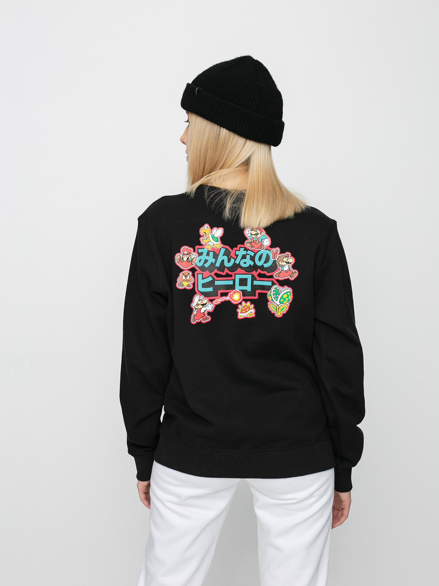 Bluza Champion X Nintendo Sweatshirt Wmn (nbk)