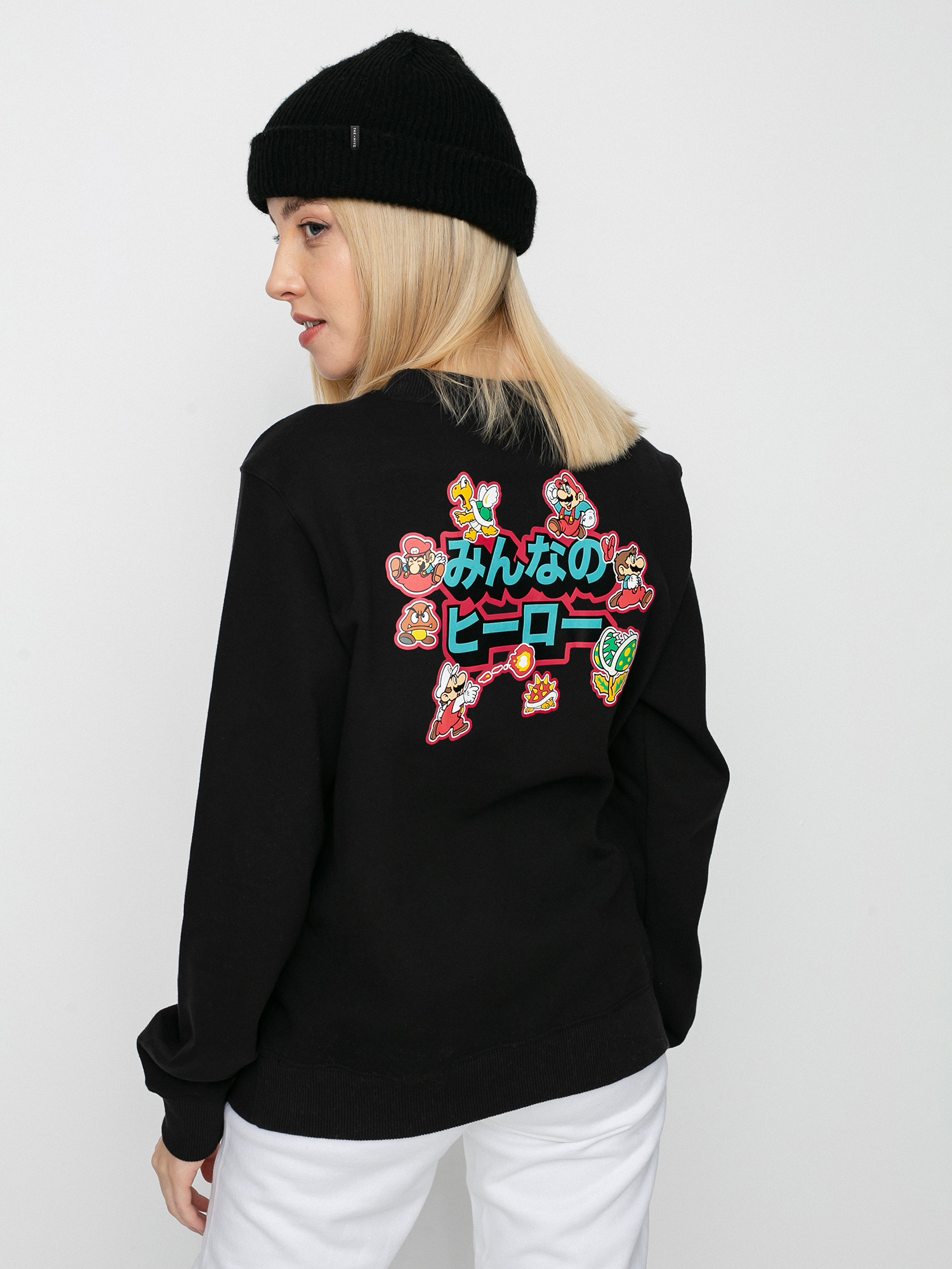 Bluza Champion X Nintendo Sweatshirt Wmn (nbk)