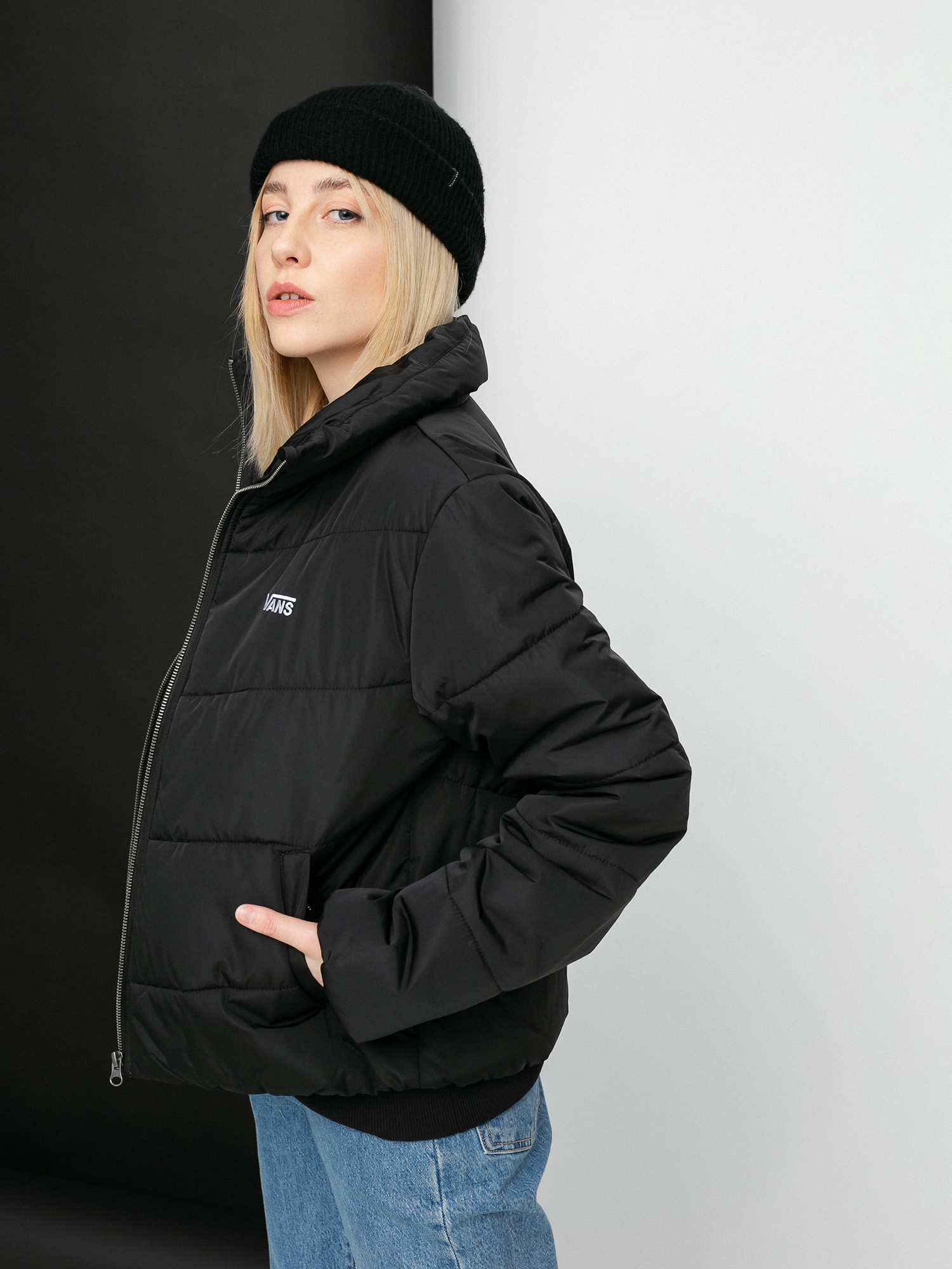 Kurtka Vans Foundry V Puffer Mte Wmn (black)