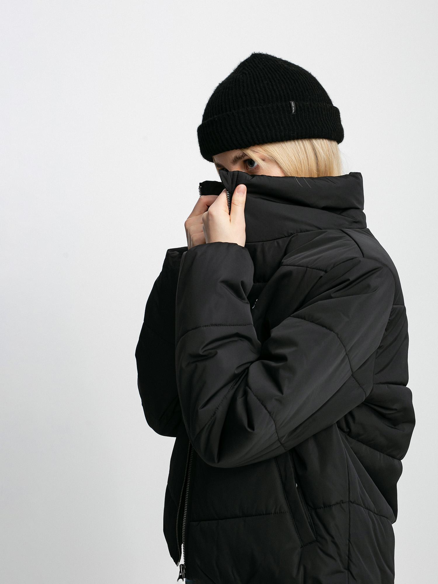 Kurtka Vans Foundry V Puffer Mte Wmn (black)