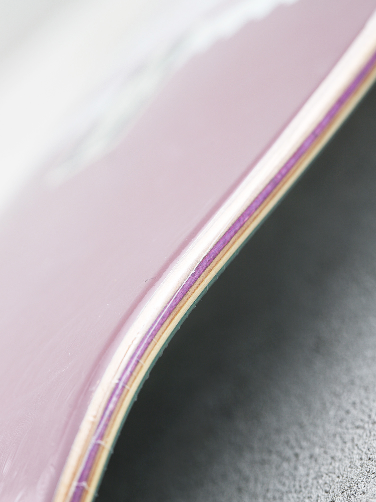 Deck Girl Skateboard Bannerot Postal (purple)