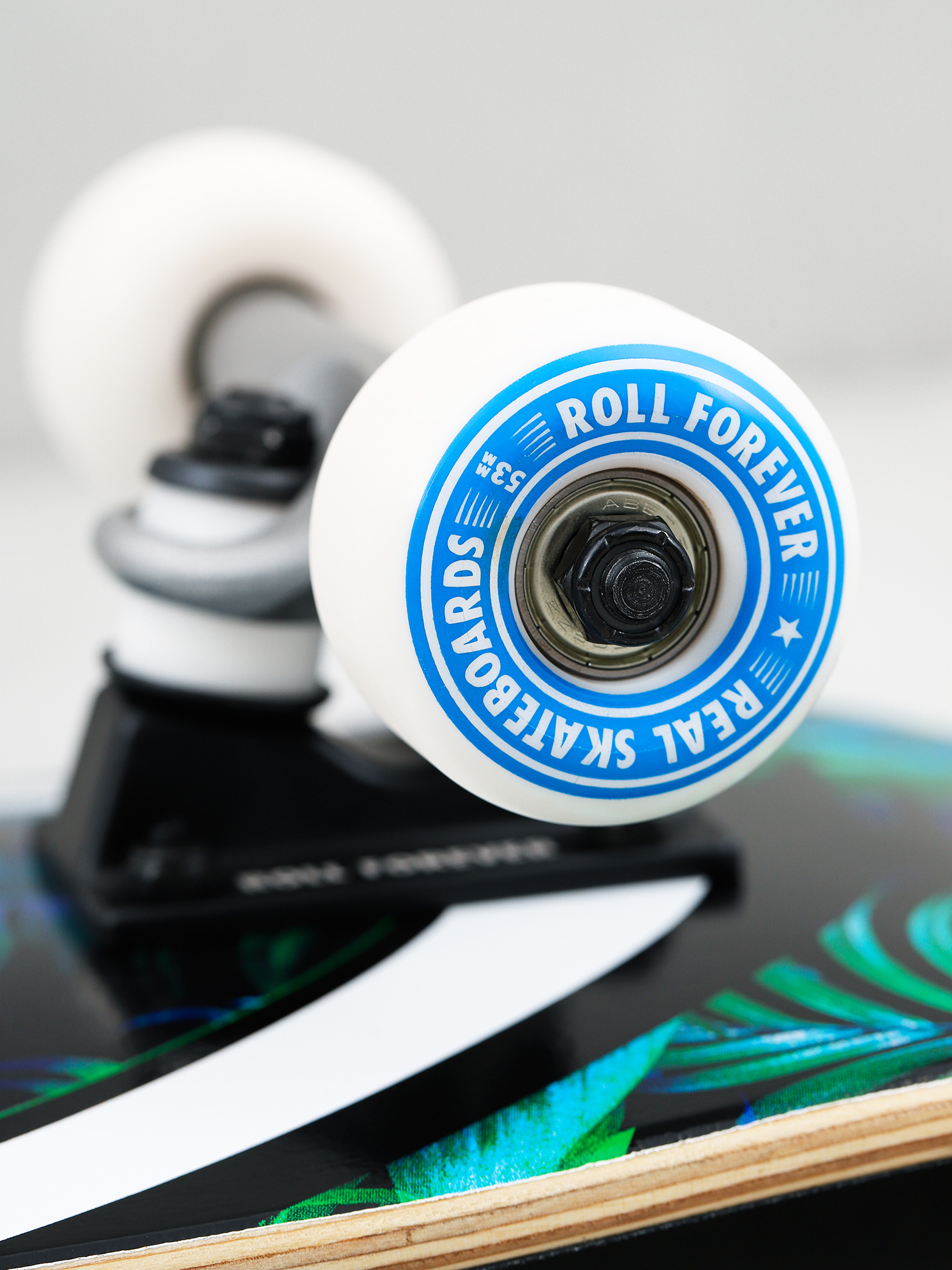 Deskorolka Real Tropic Ovals II (assorted)