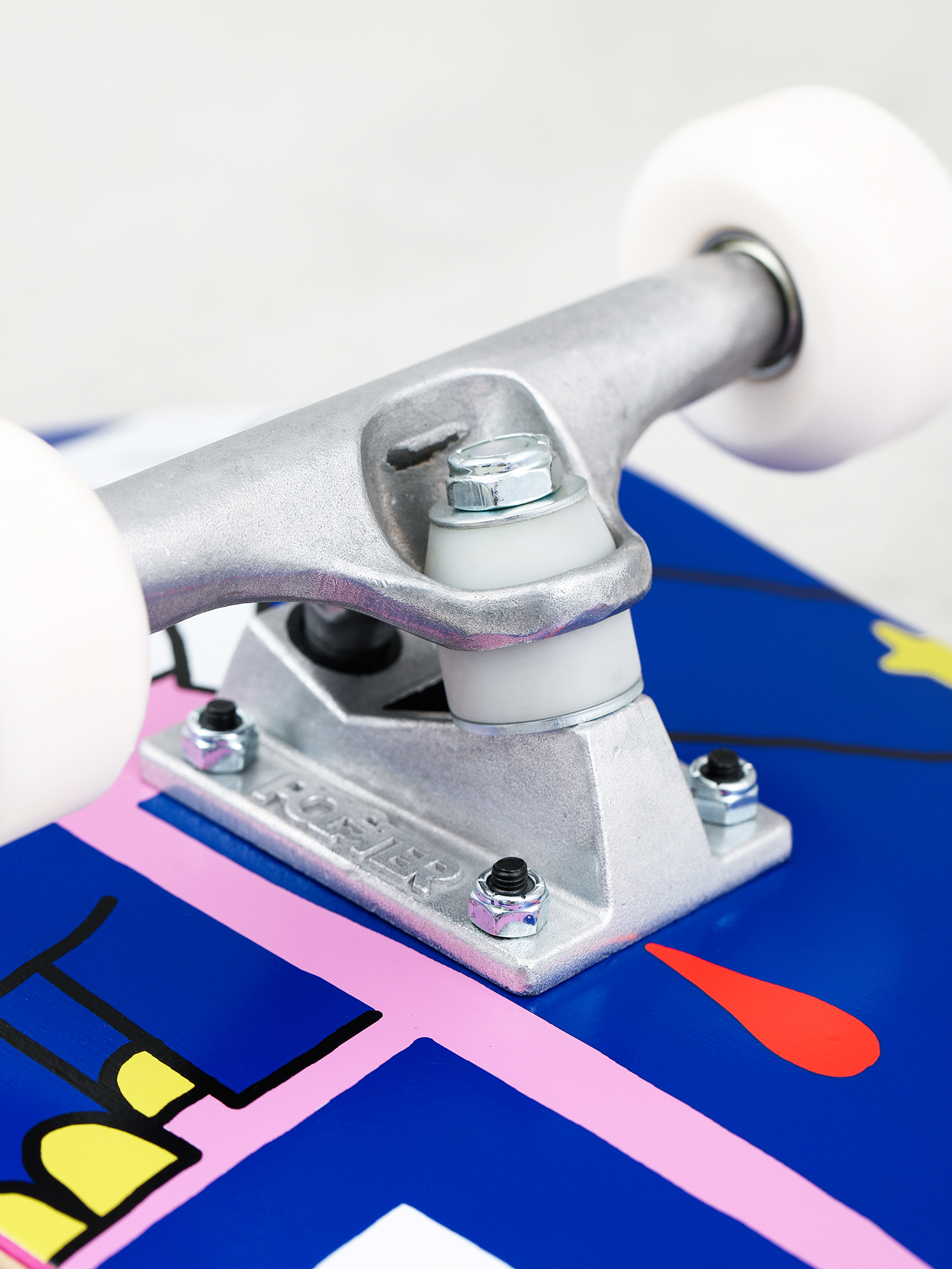 Deskorolka Mob Skateboards Elephunk (blue/pink/white)
