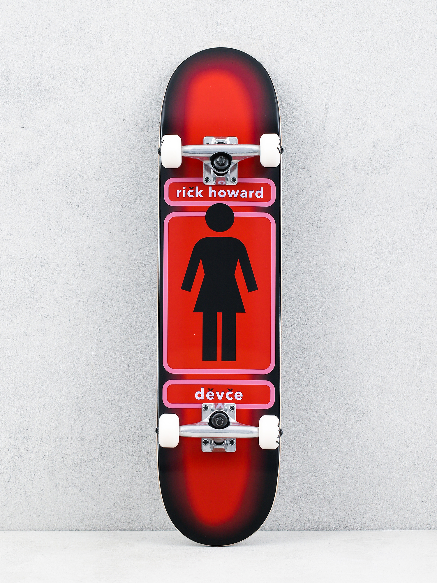 Deskorolka Girl S kateboard Howard 93 Til (black/red)