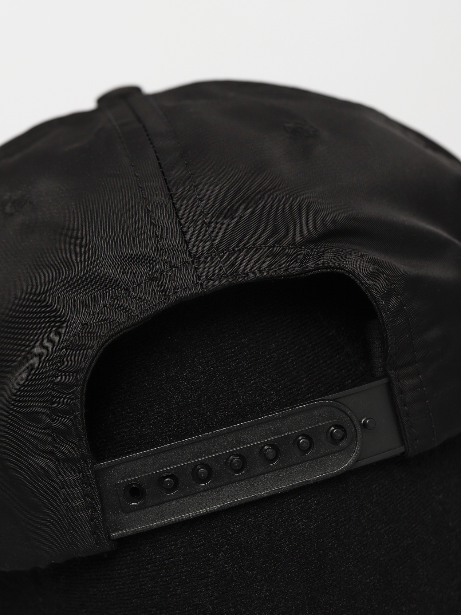 Czapka z daszkiem eS Script Satin (black)
