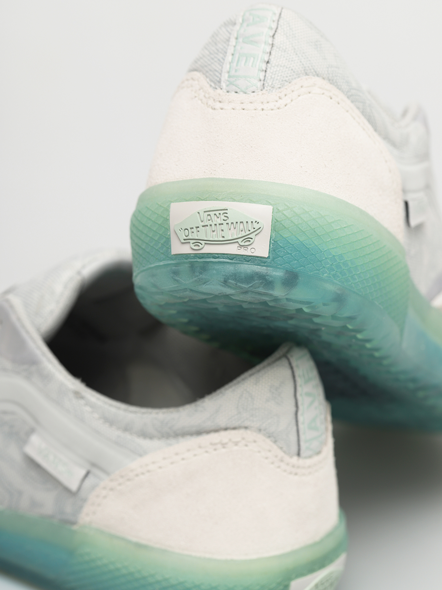 Buty Vans Ave Pro (beatrice domond bone/jade)