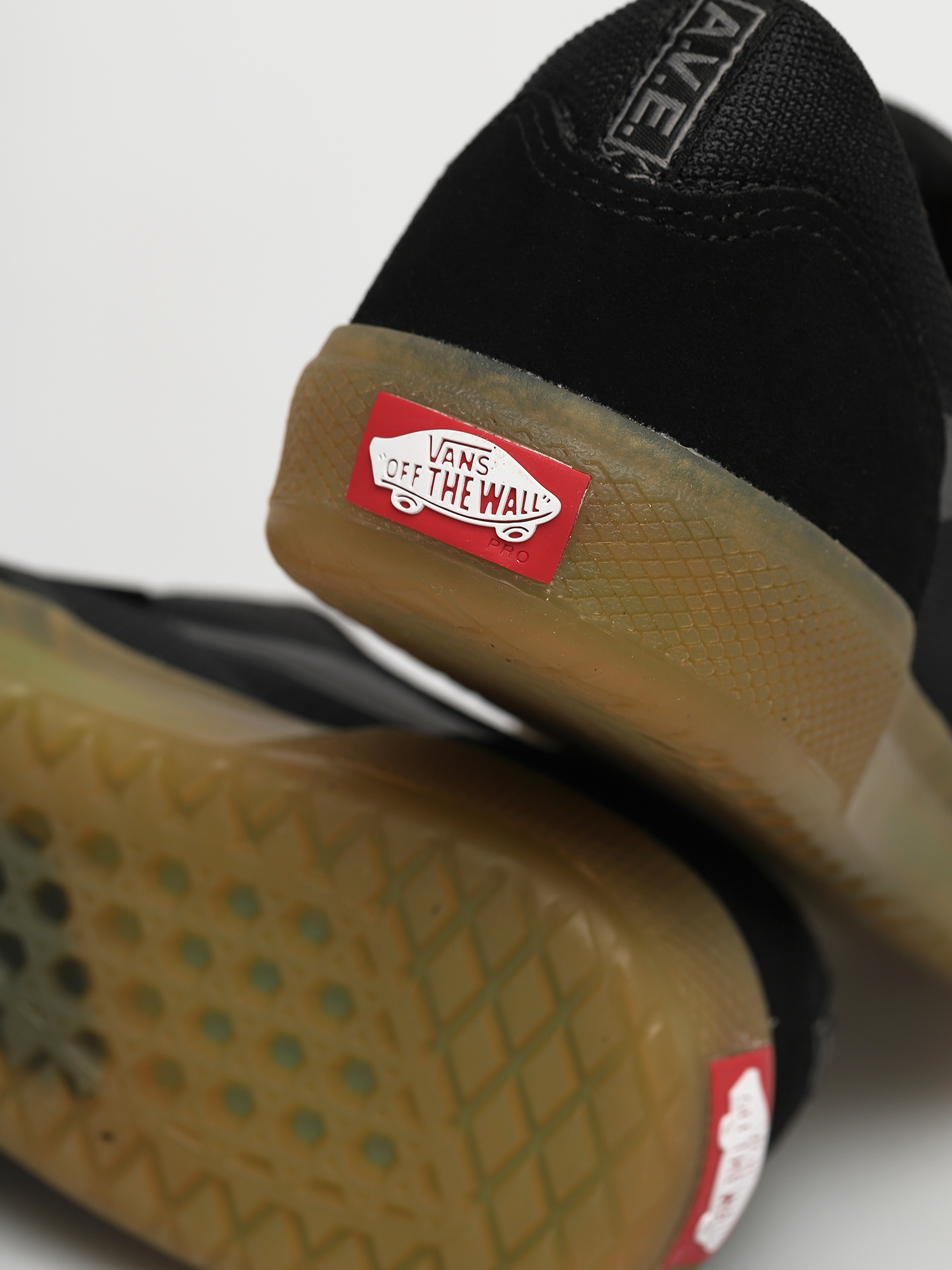 Buty Vans Ave Pro (black/gum)