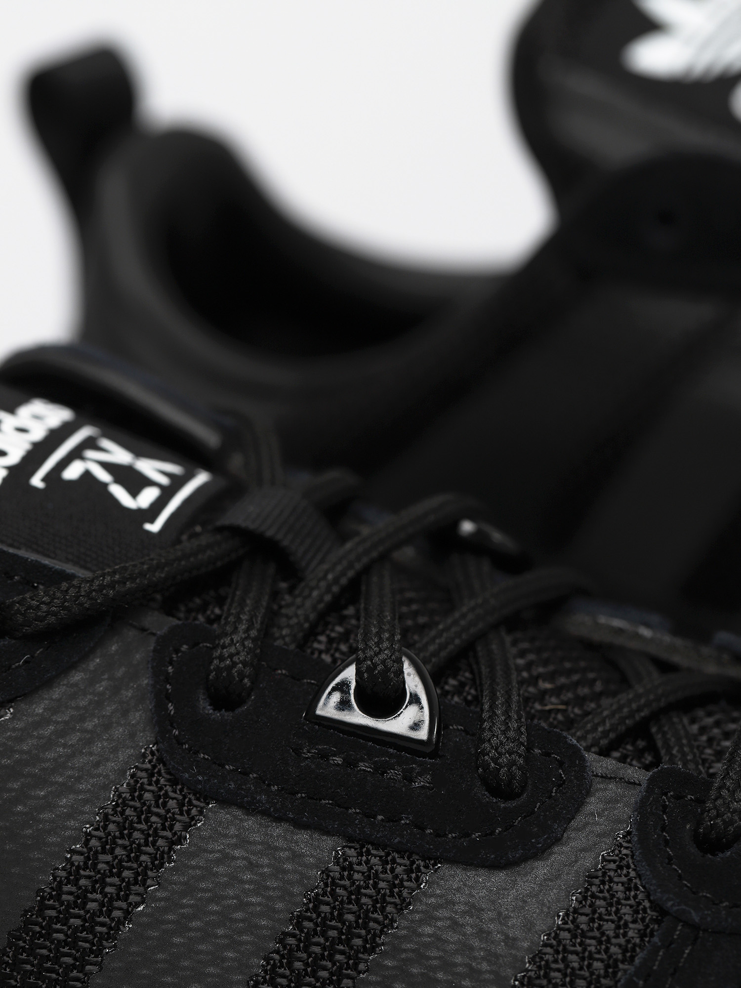 Buty adidas Originals Zx 700 HD (cblack/cblack/ftwwht)