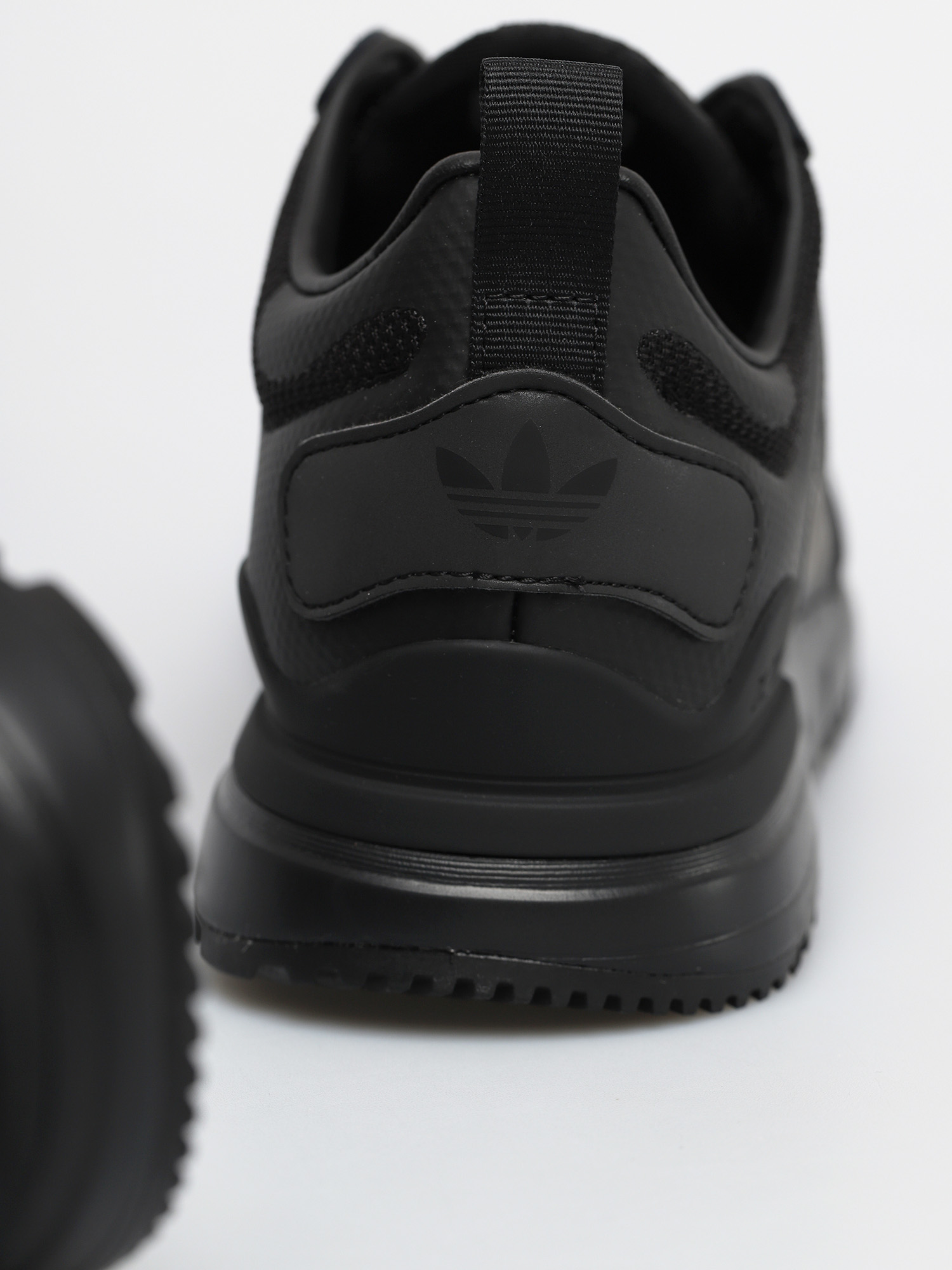 Buty adidas Originals Zx 700 HD (cblack/cblack/ftwwht)