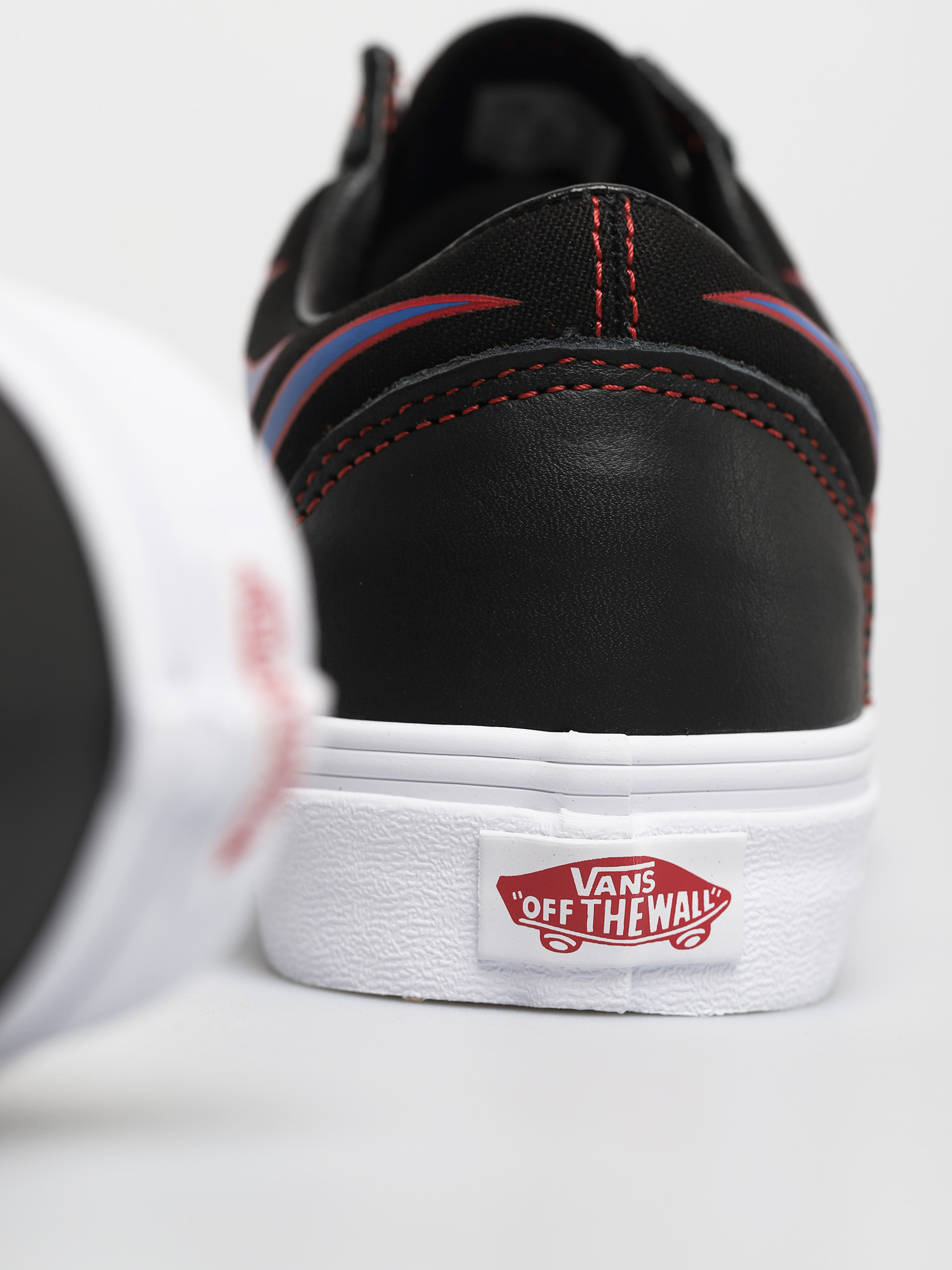 Buty Vans Old Skool (racer black/red)
