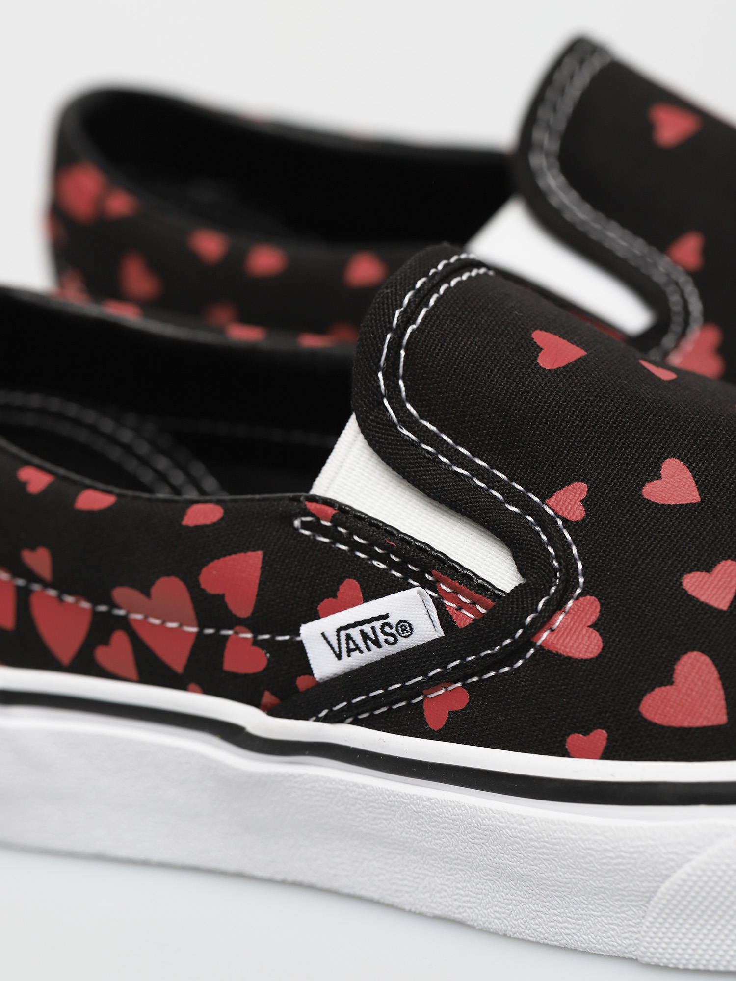 Buty Vans Classic Slip On (valentines hearts black/racing red)