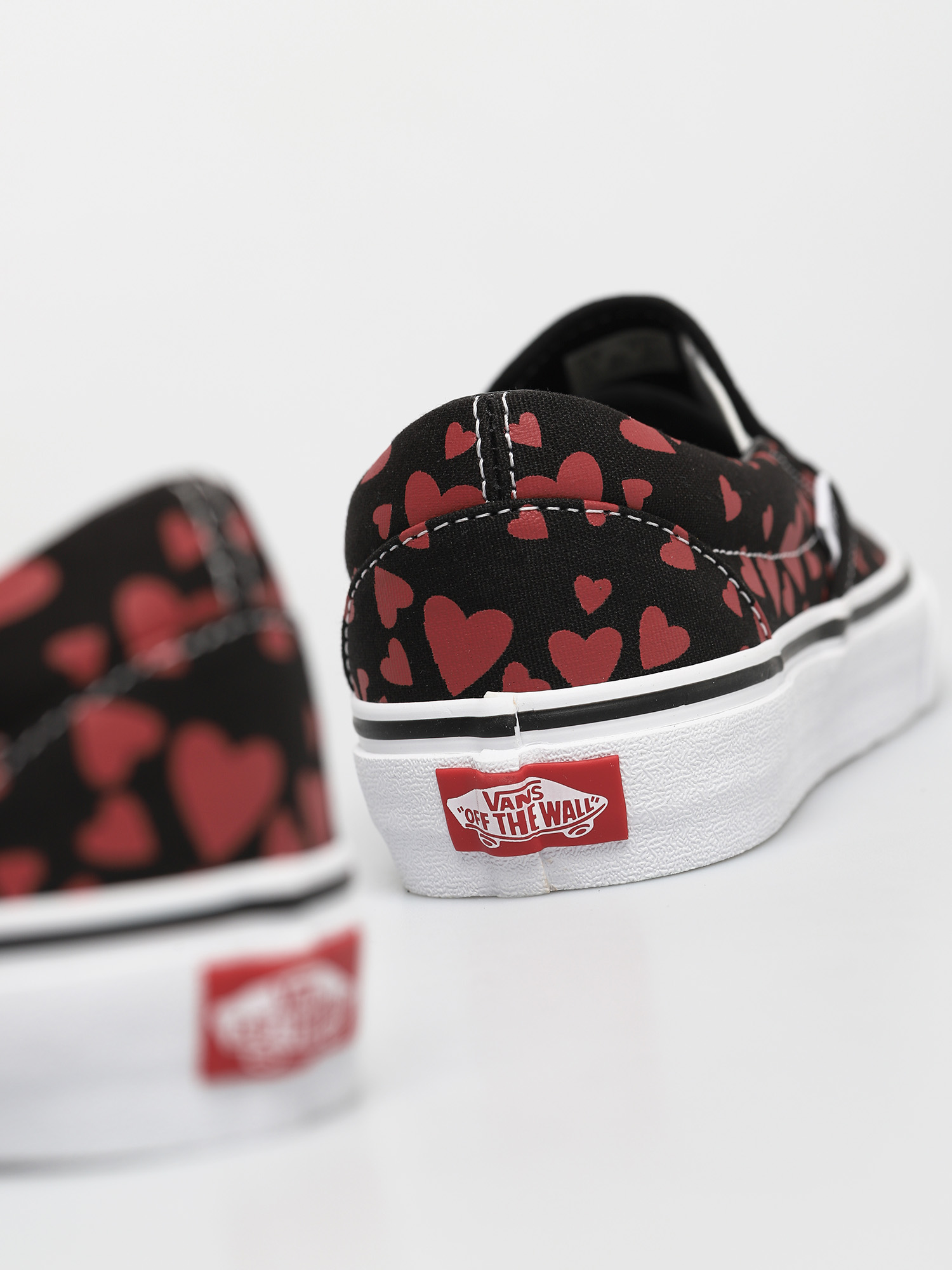 Buty Vans Classic Slip On (valentines hearts black/racing red)