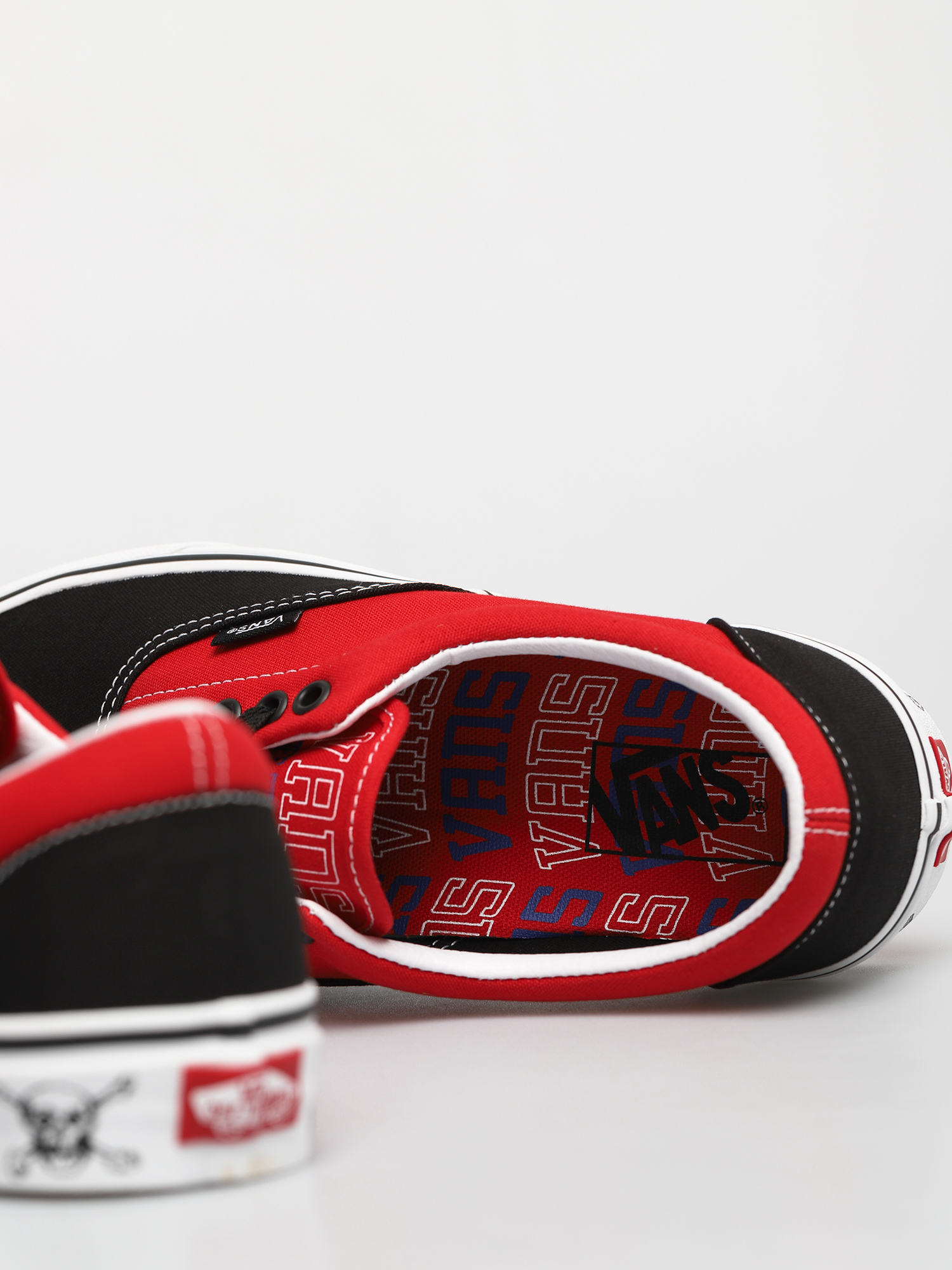 Buty Vans Era (new varsity black/high risk red)