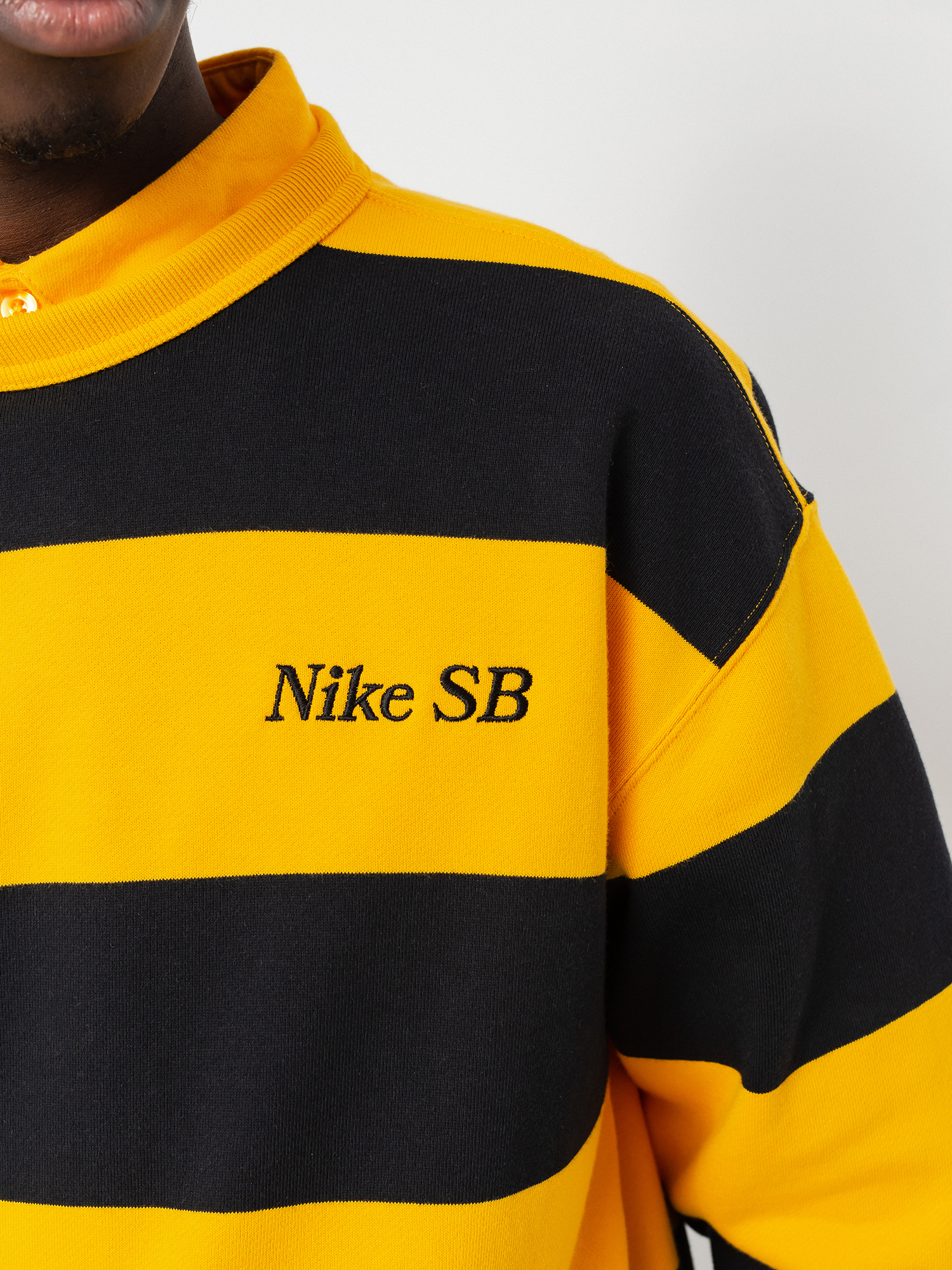 Bluza Nike SB Stripe Crew (university gold/black/black)